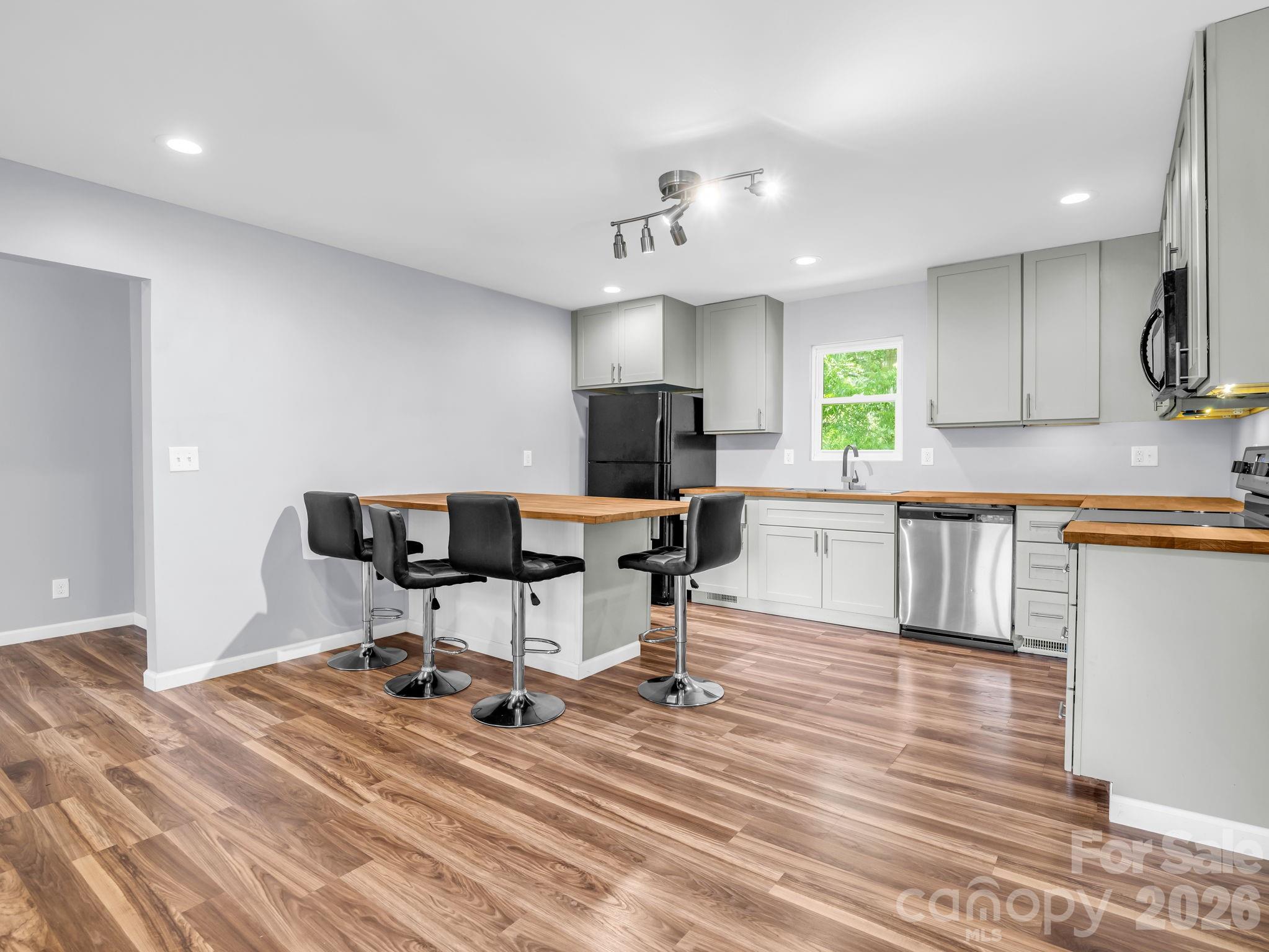 1758 Chase High Road — Forest City