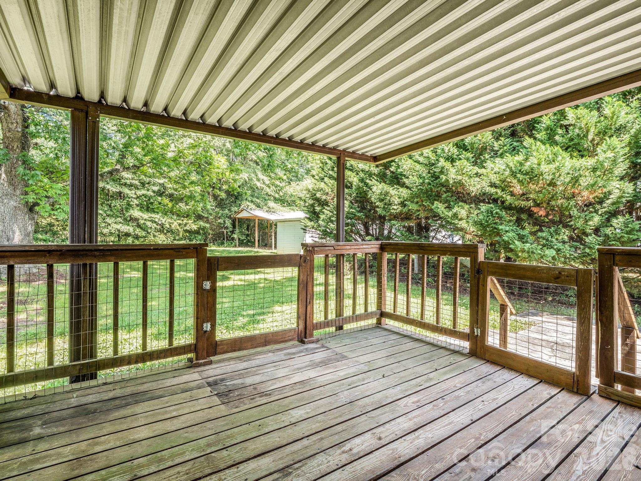1758 Chase High Road — Forest City