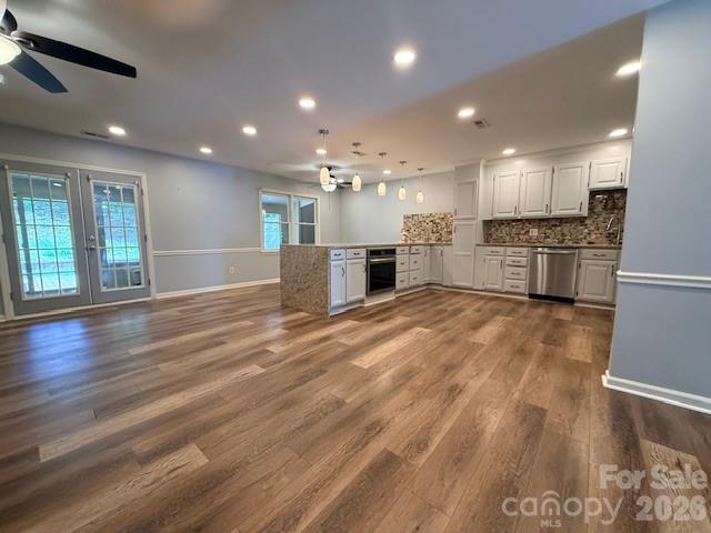 518 Camrose Circle NE — Concord