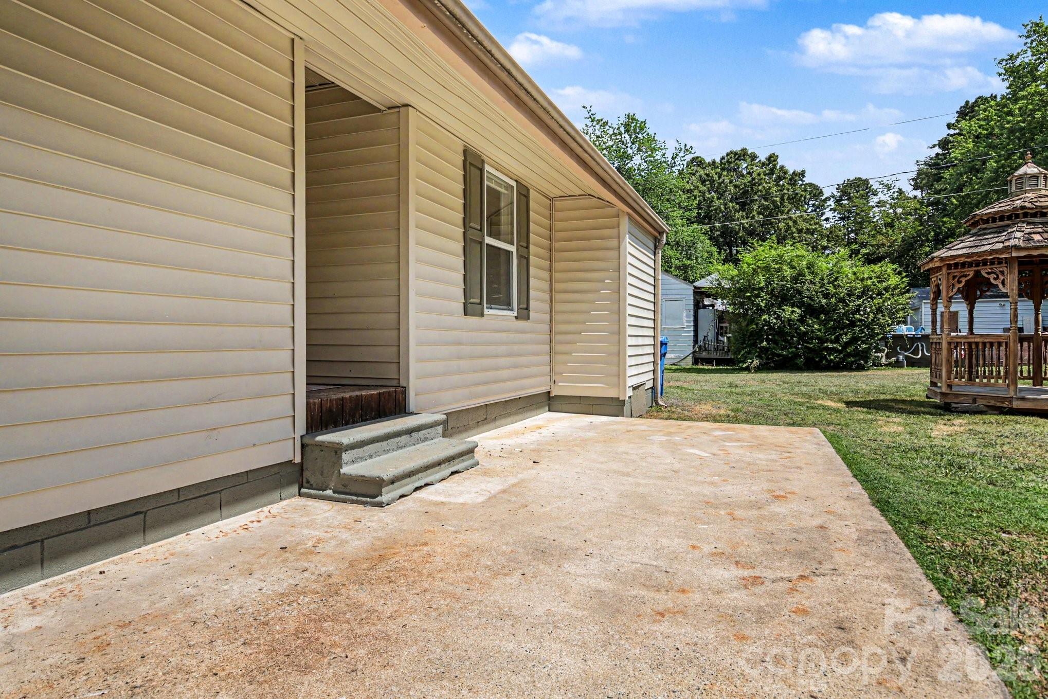 110 Spring Street — Kernersville