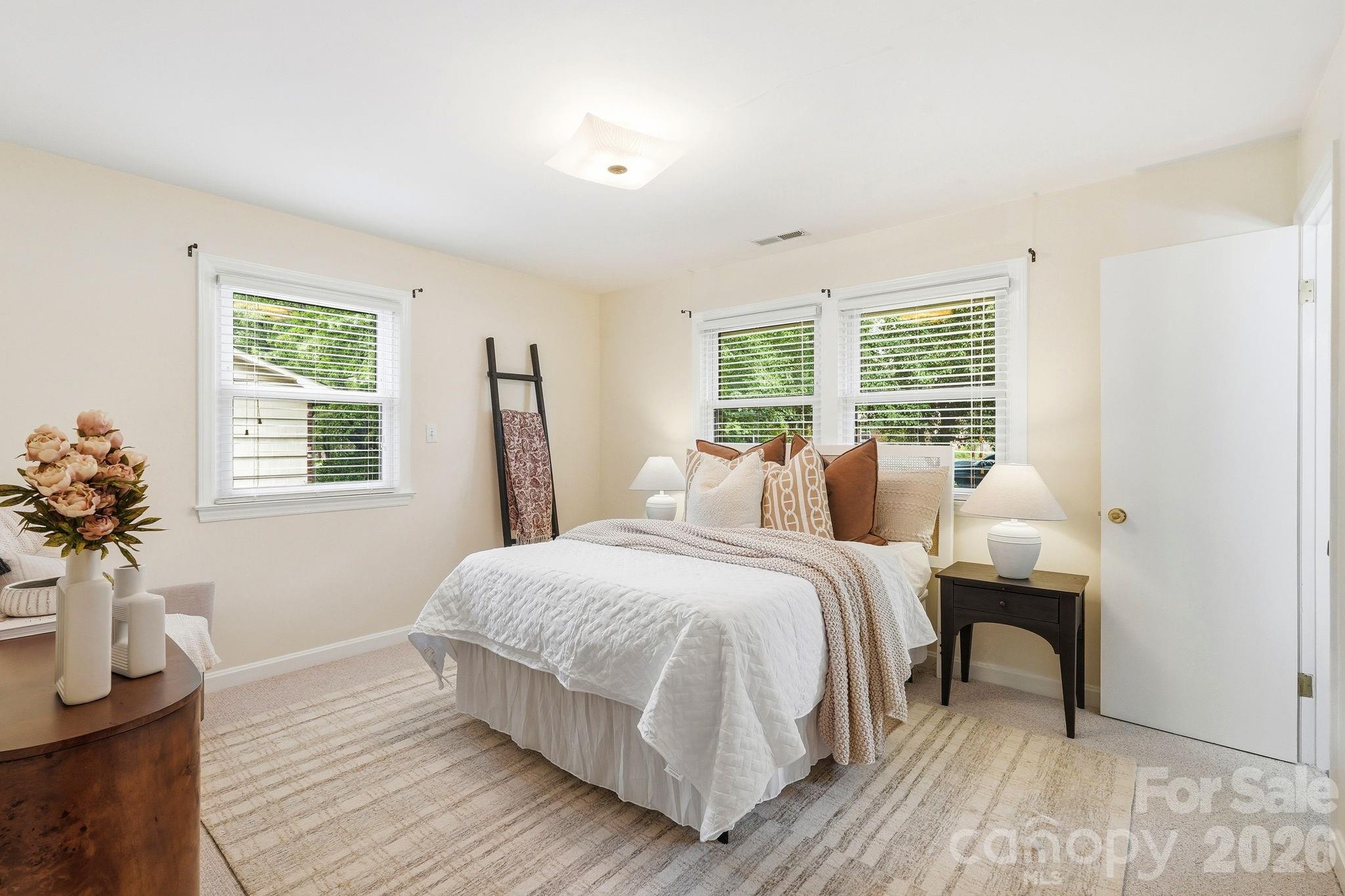 112 Queensbury Road — Winston Salem