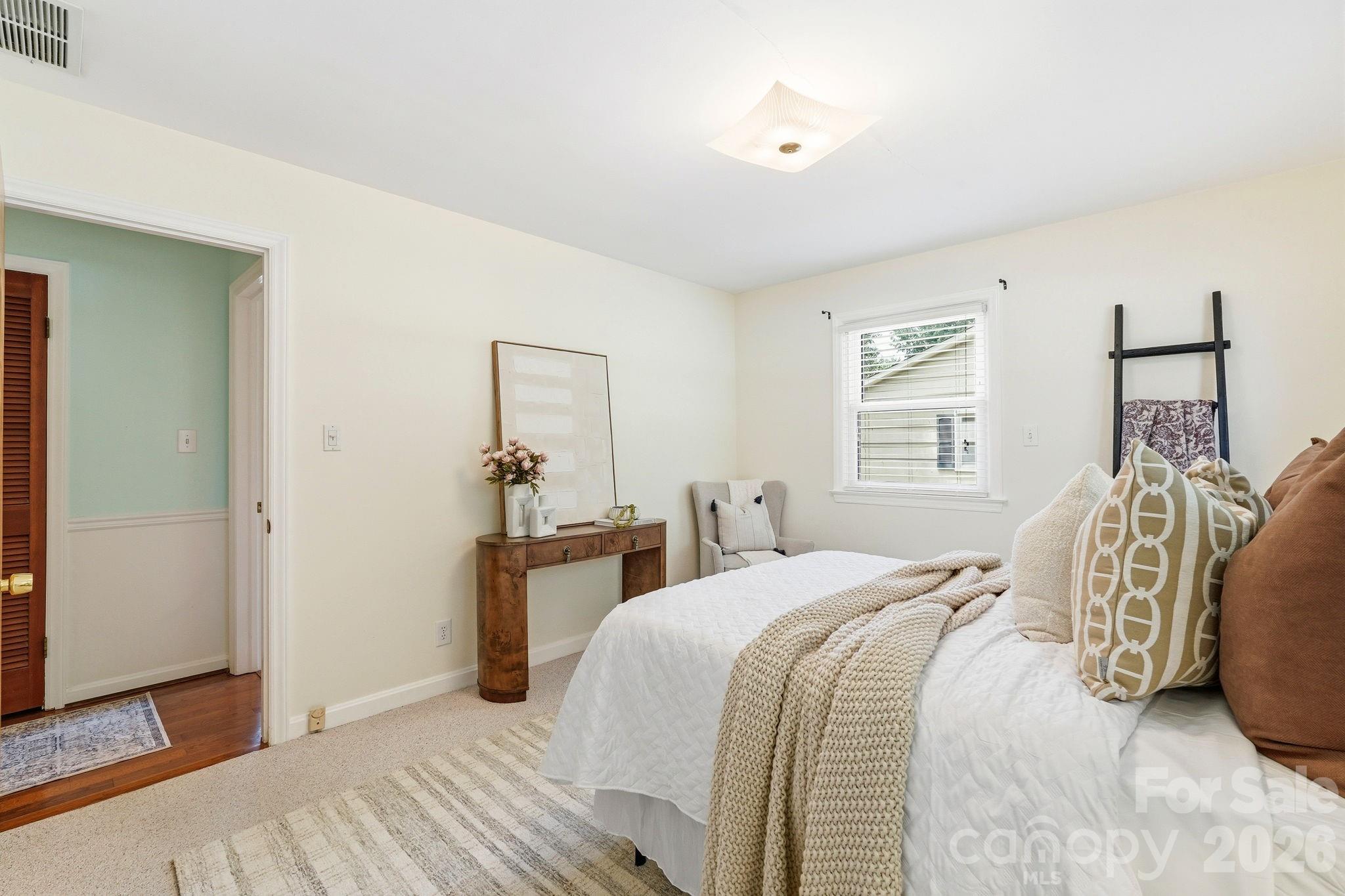 112 Queensbury Road — Winston Salem