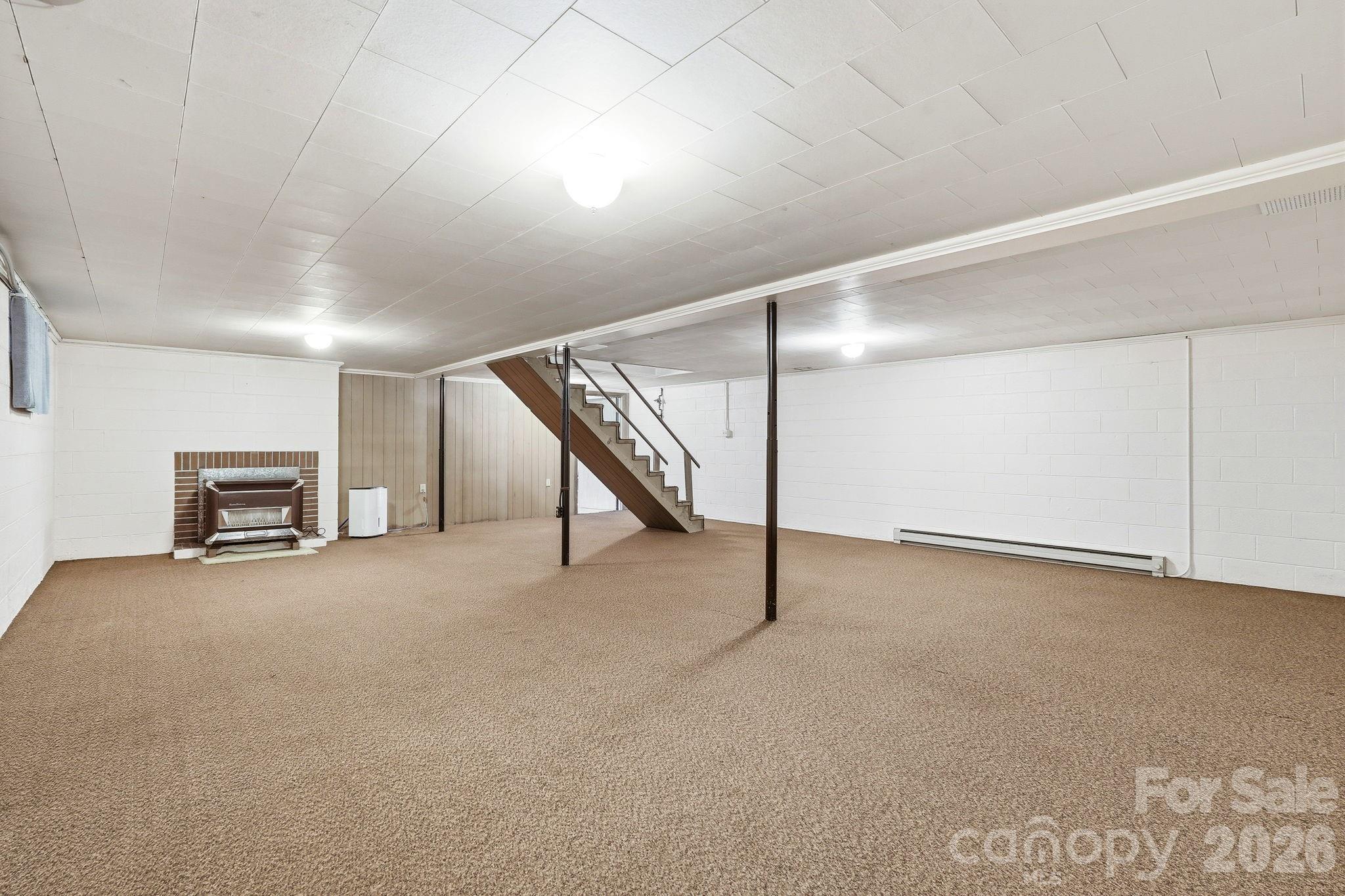 112 Queensbury Road — Winston Salem