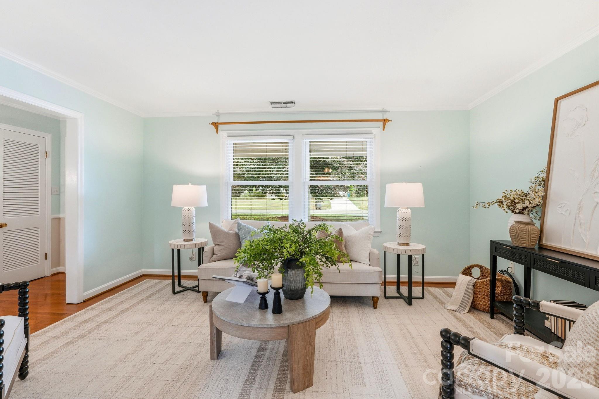 112 Queensbury Road — Winston Salem