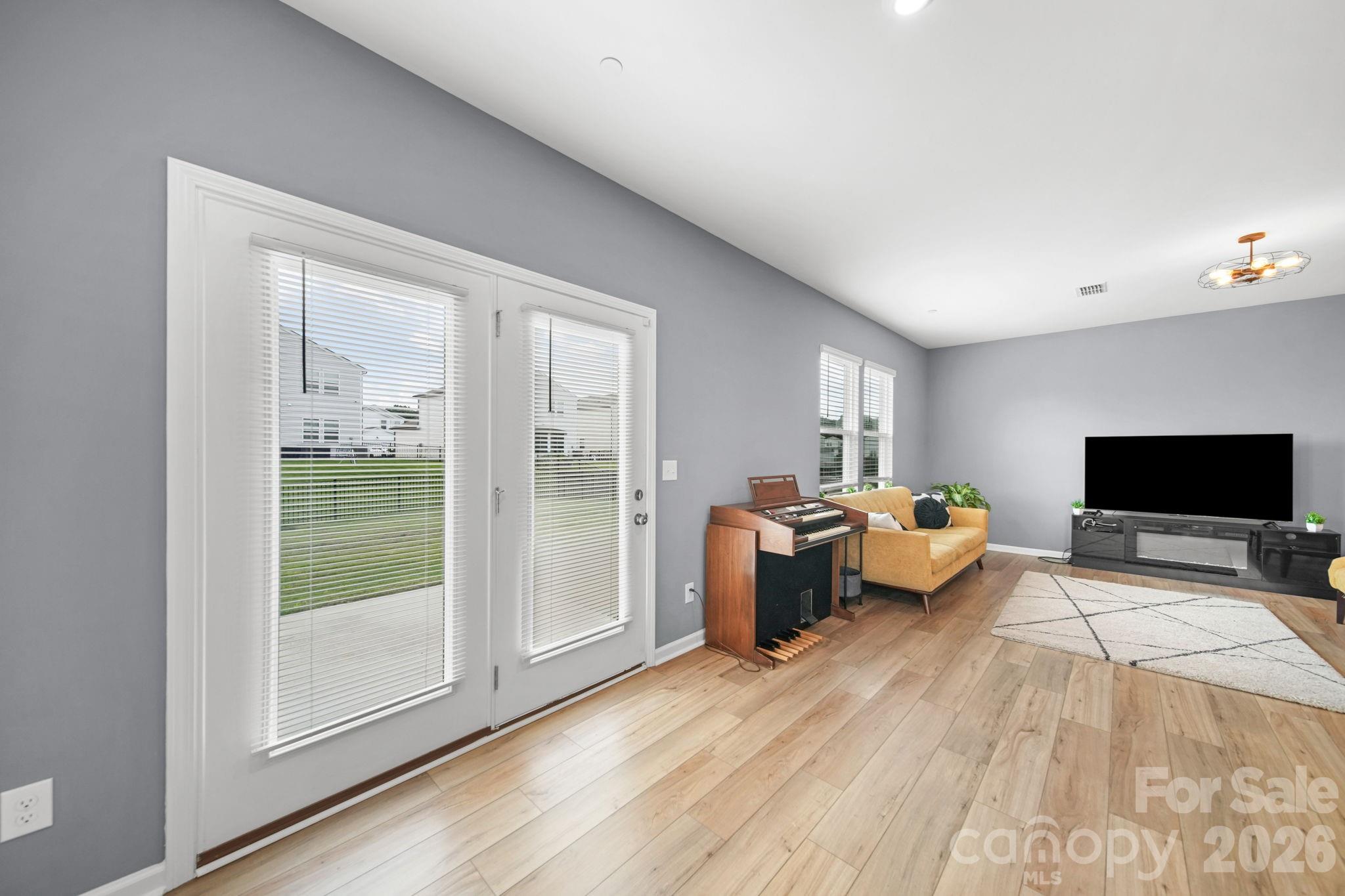 3082 Bell Spur Avenue SW — Concord
