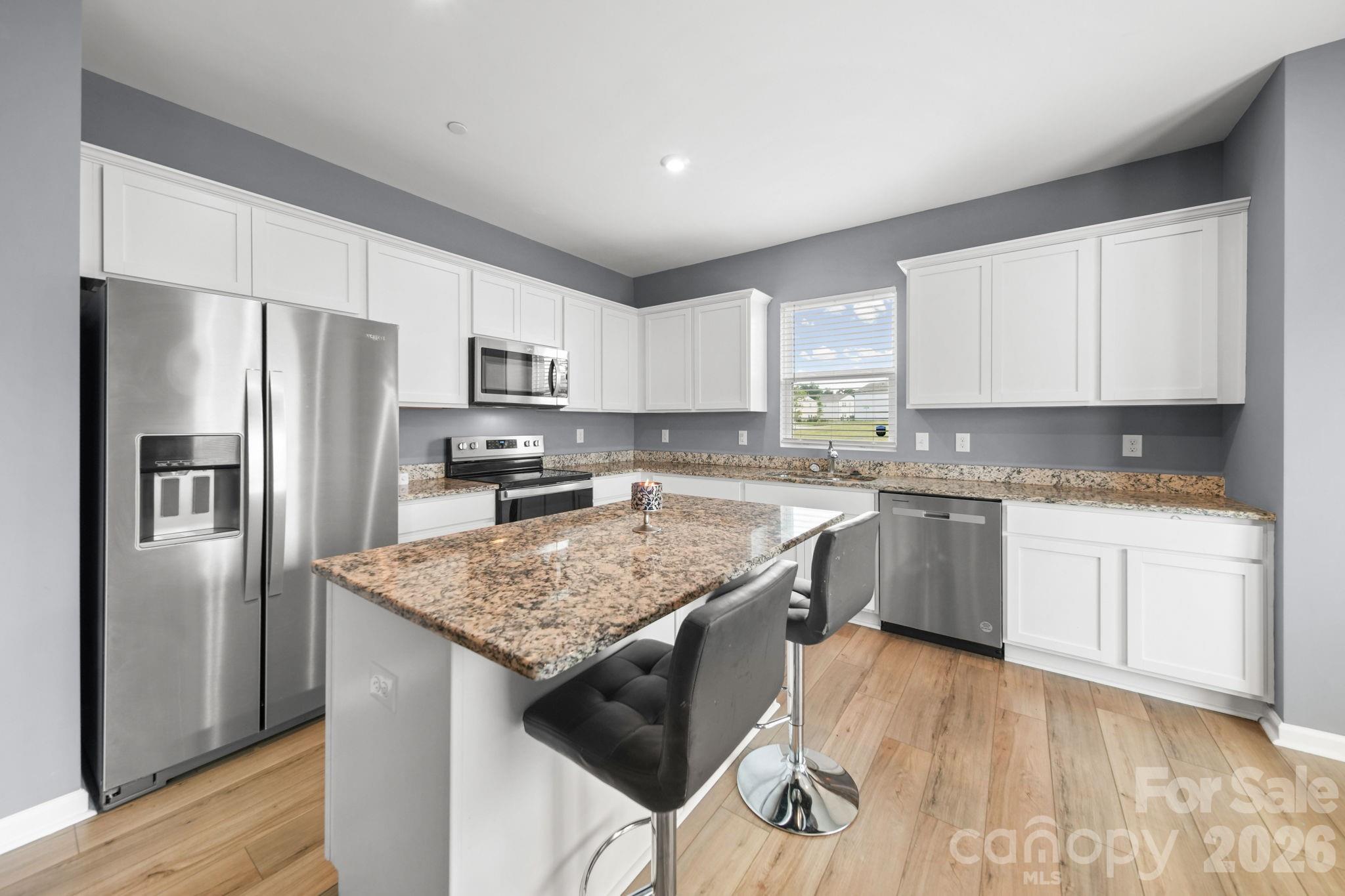 3082 Bell Spur Avenue SW — Concord