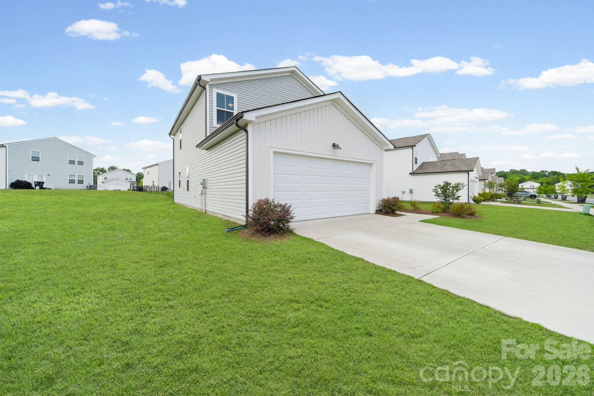 3082 Bell Spur Avenue SW — Concord