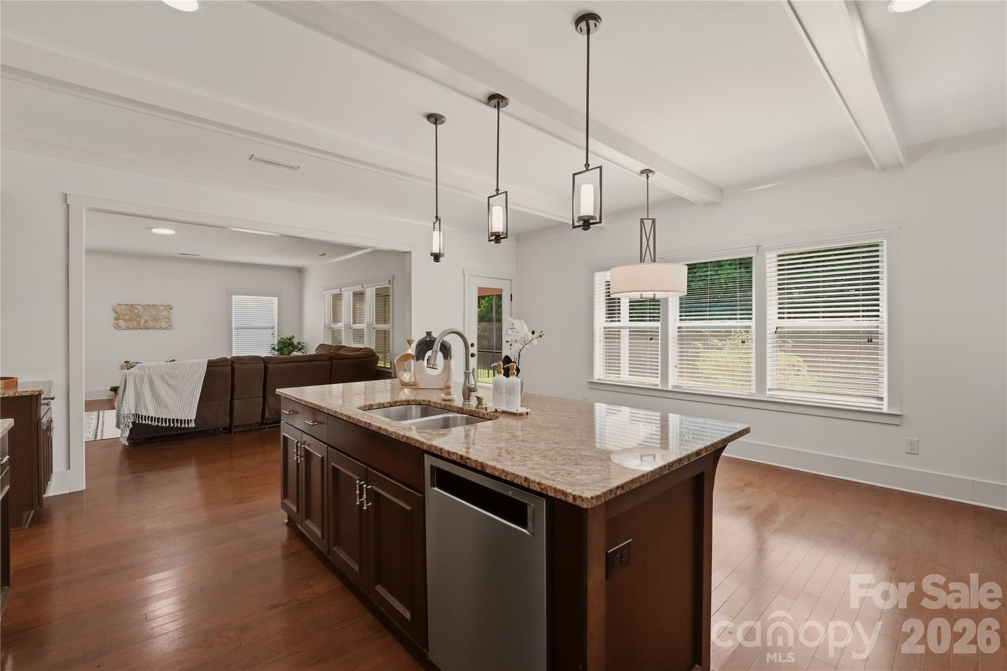 2207 Bluebell Way — Tega Cay