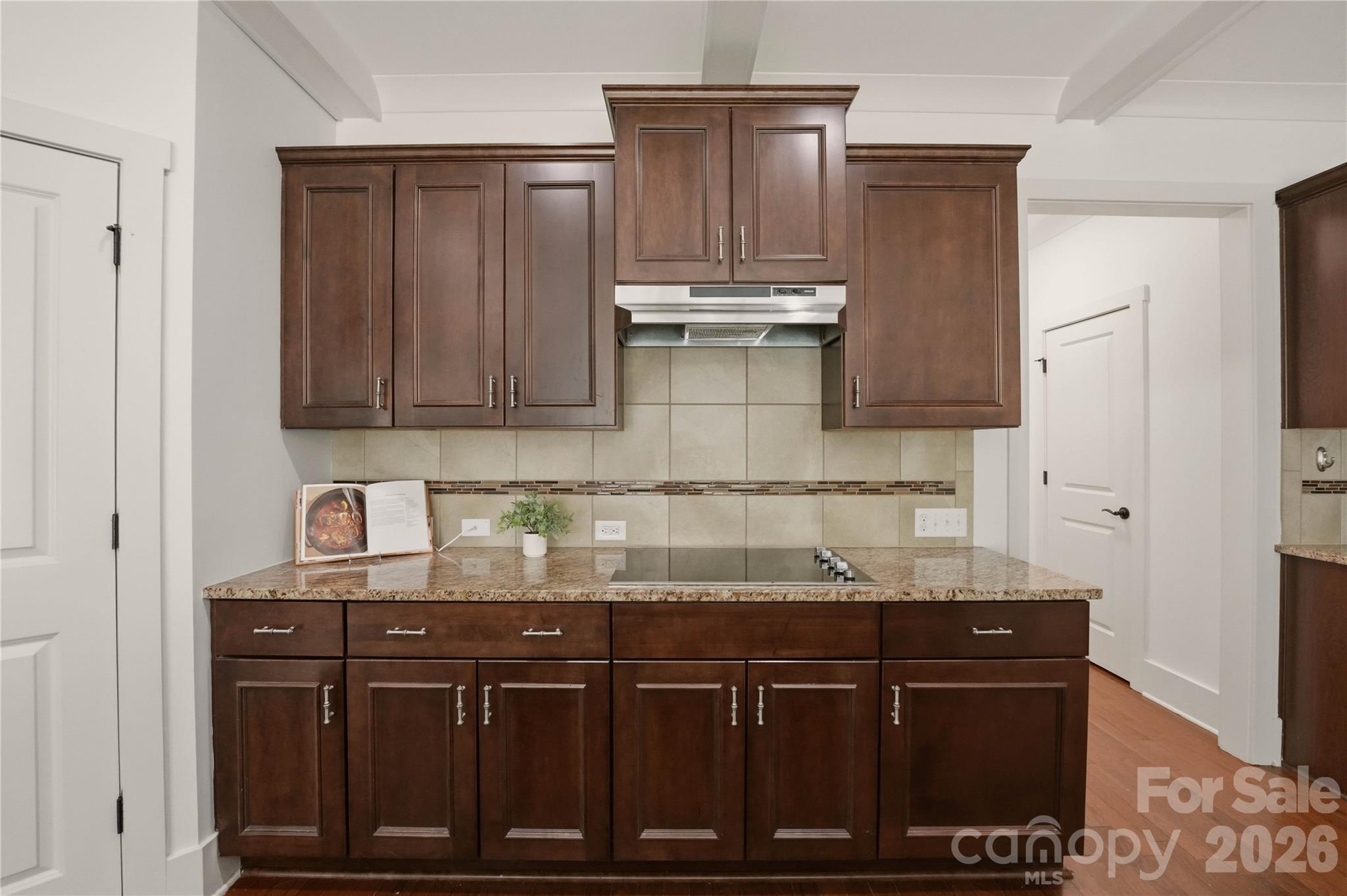 2207 Bluebell Way — Tega Cay
