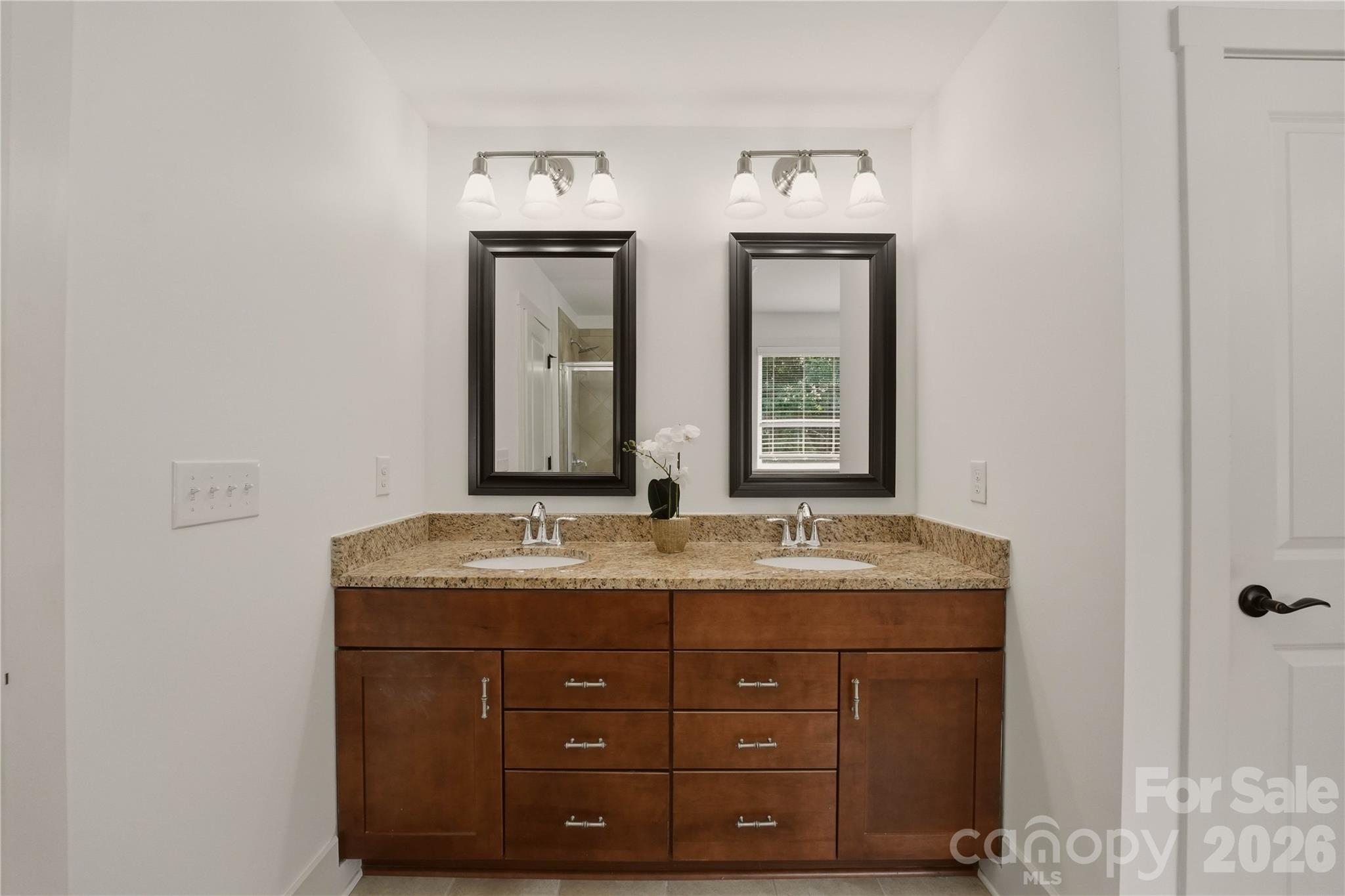 2207 Bluebell Way — Tega Cay
