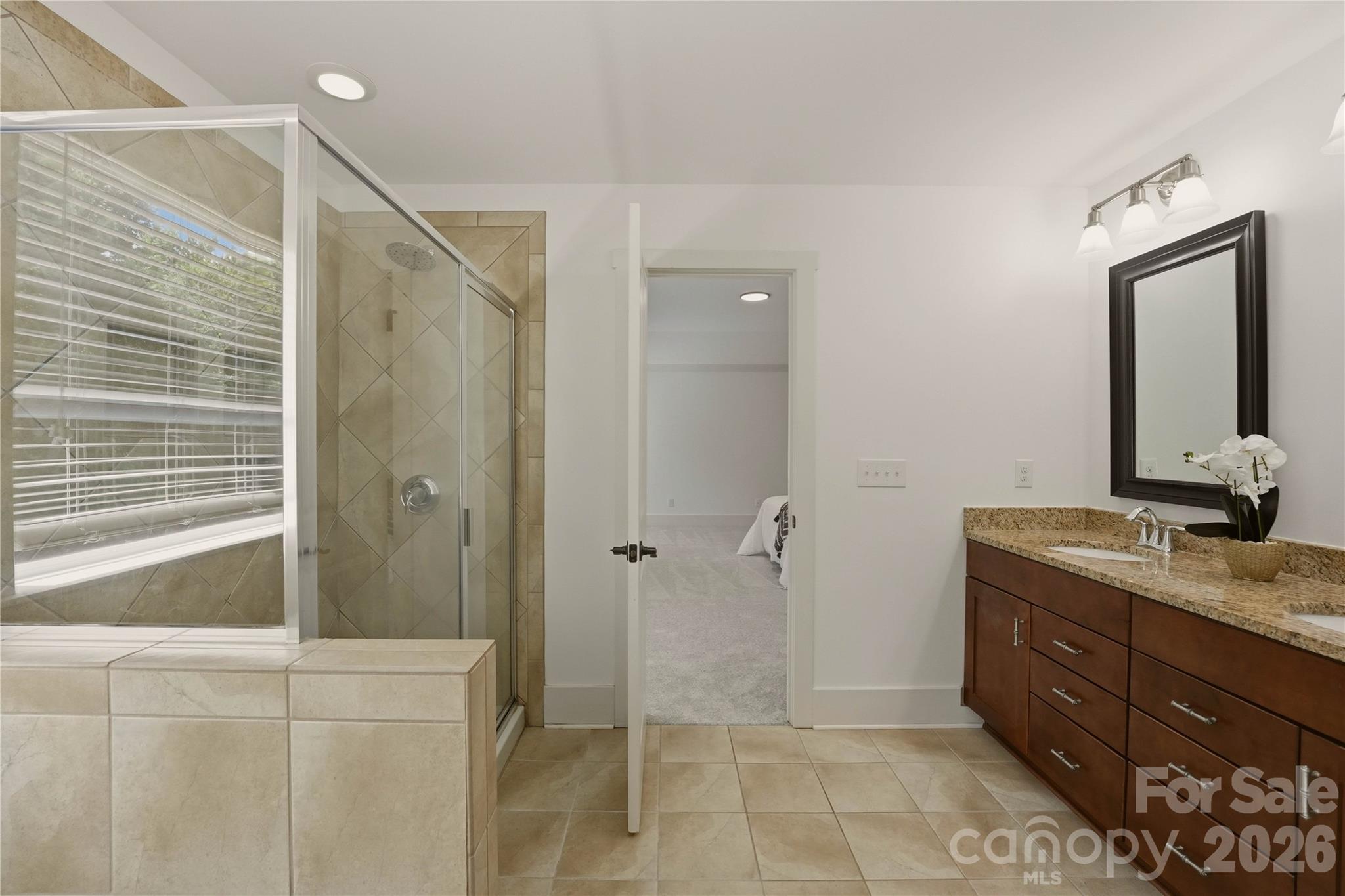2207 Bluebell Way — Tega Cay