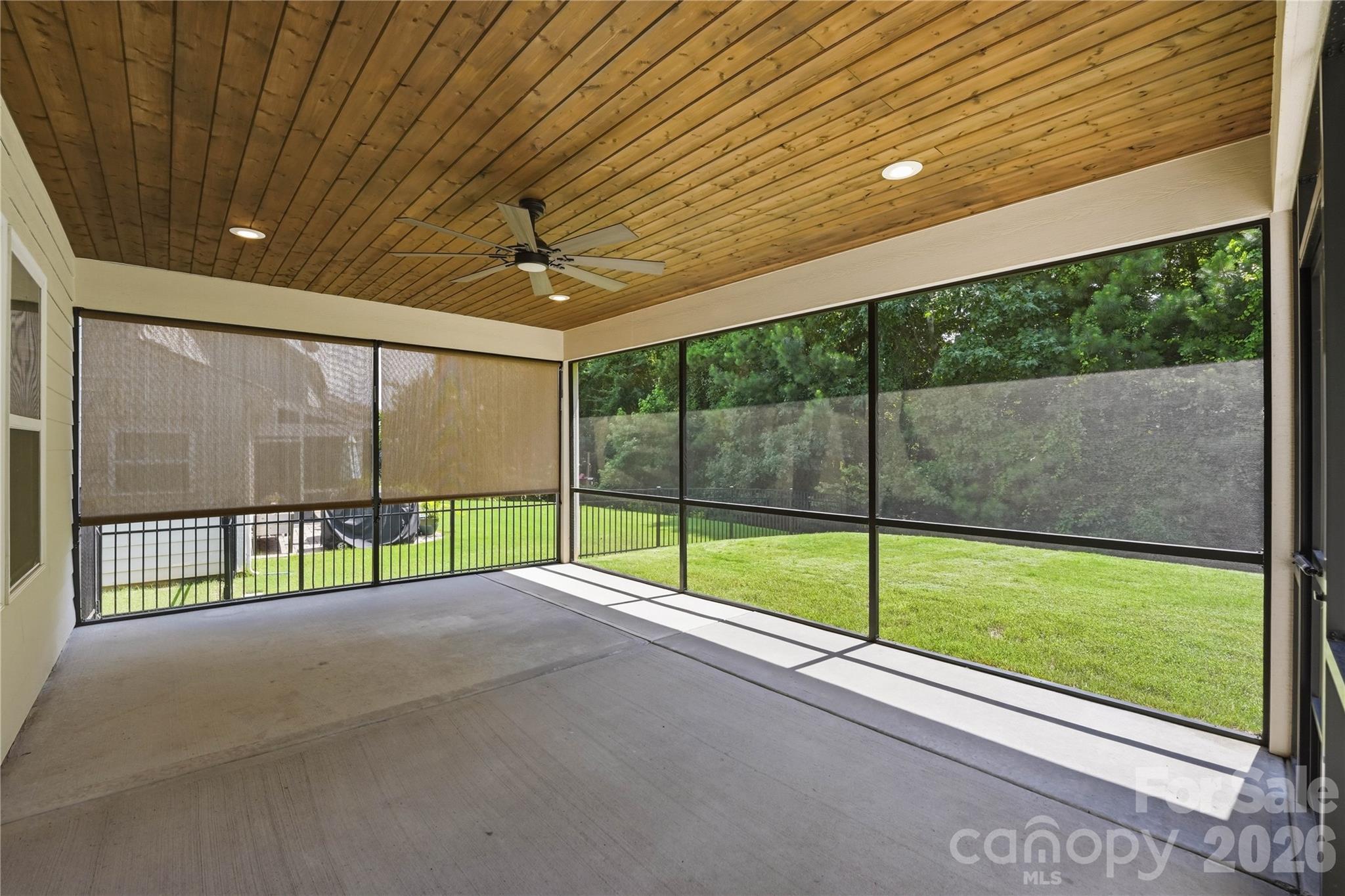 2207 Bluebell Way — Tega Cay