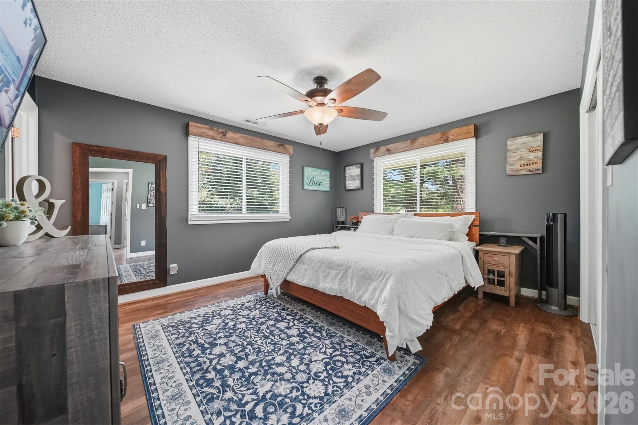 2411 Robertson Lane — Lenoir