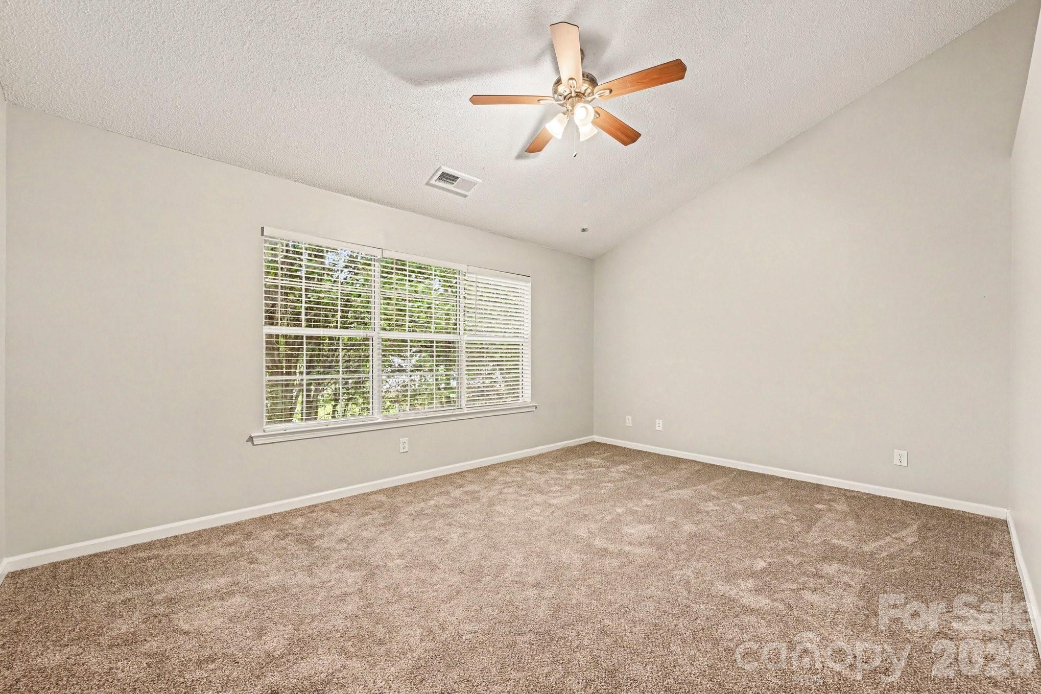 221 Aylesbury Lane — Indian Trail