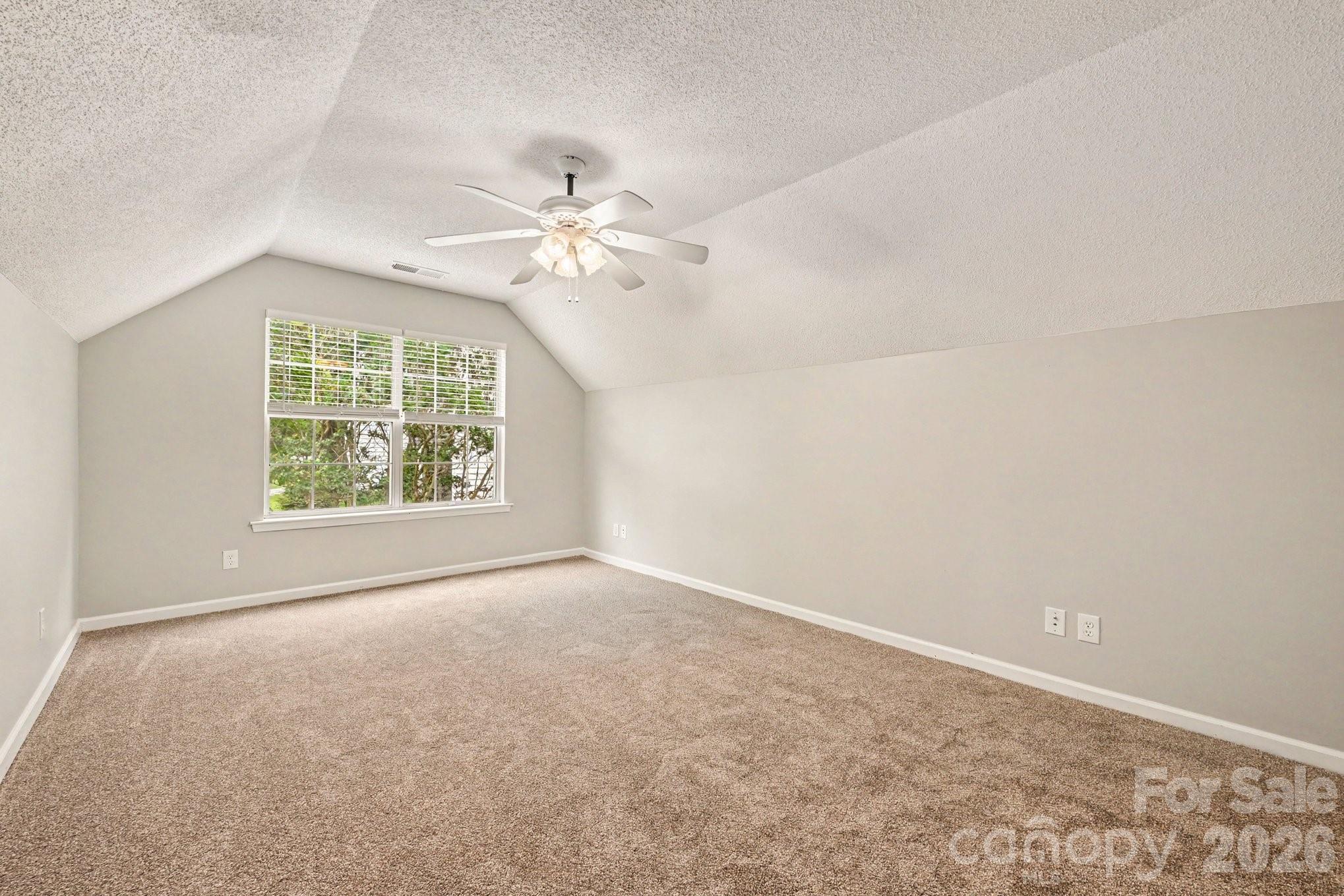 221 Aylesbury Lane — Indian Trail