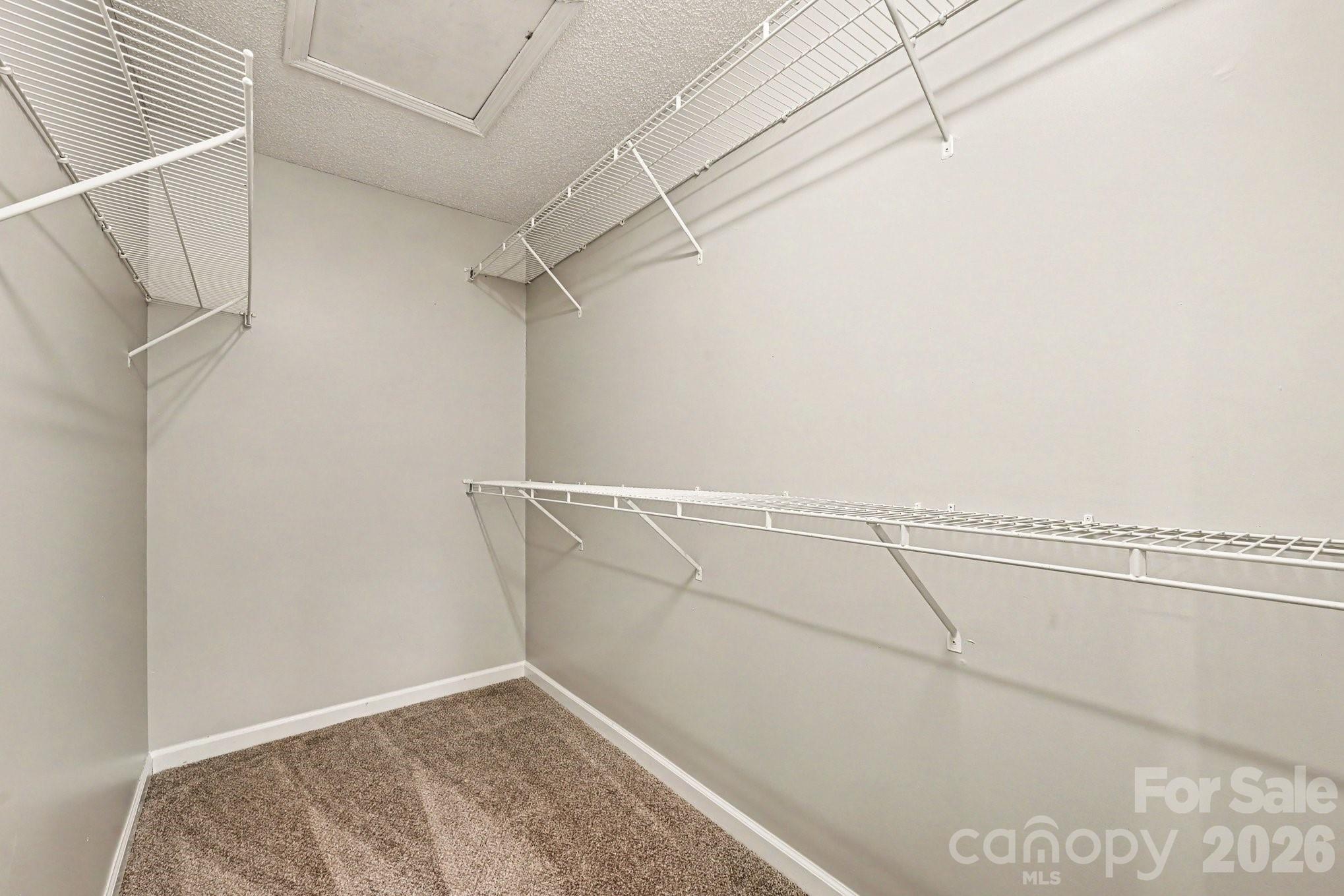 221 Aylesbury Lane — Indian Trail