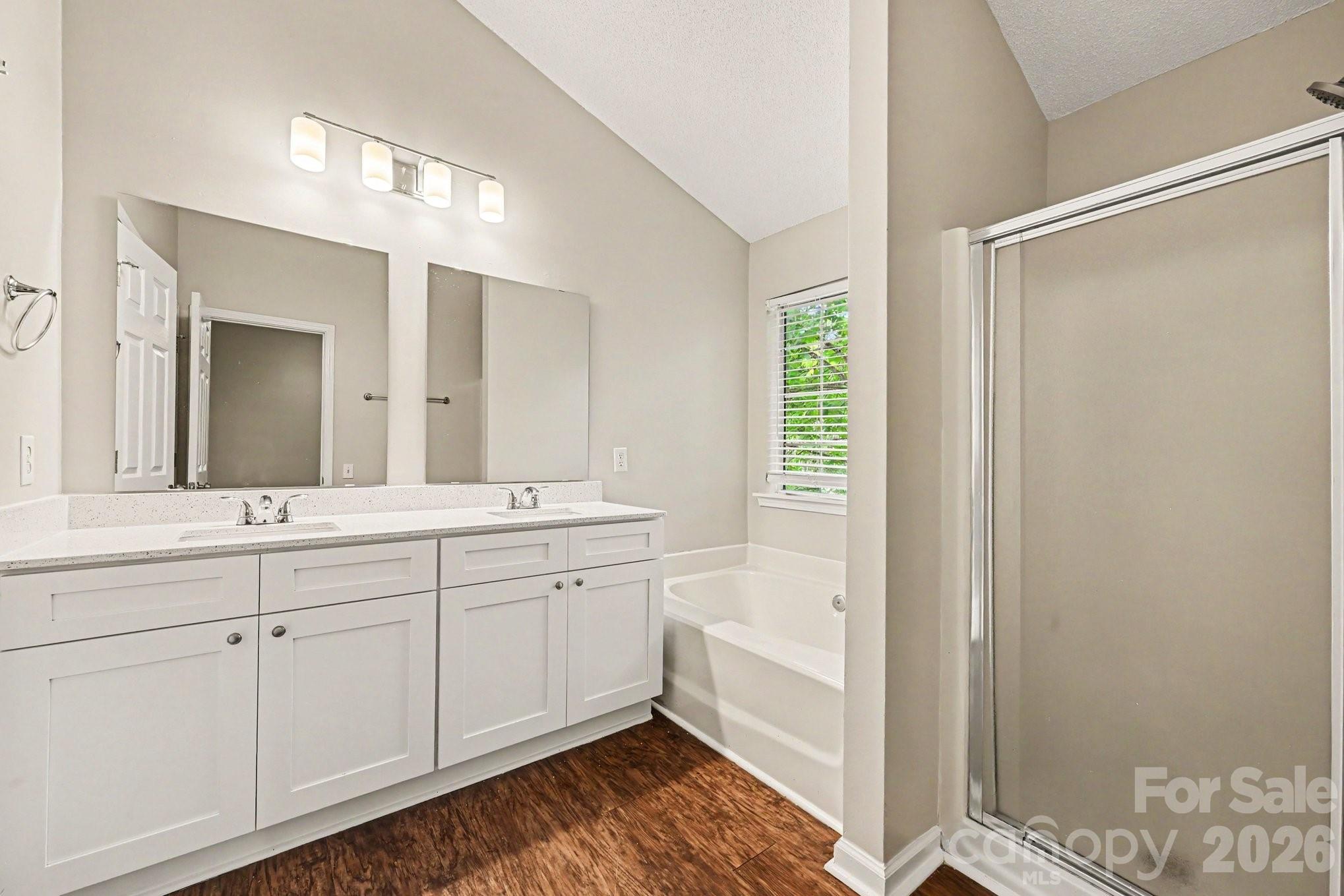 221 Aylesbury Lane — Indian Trail