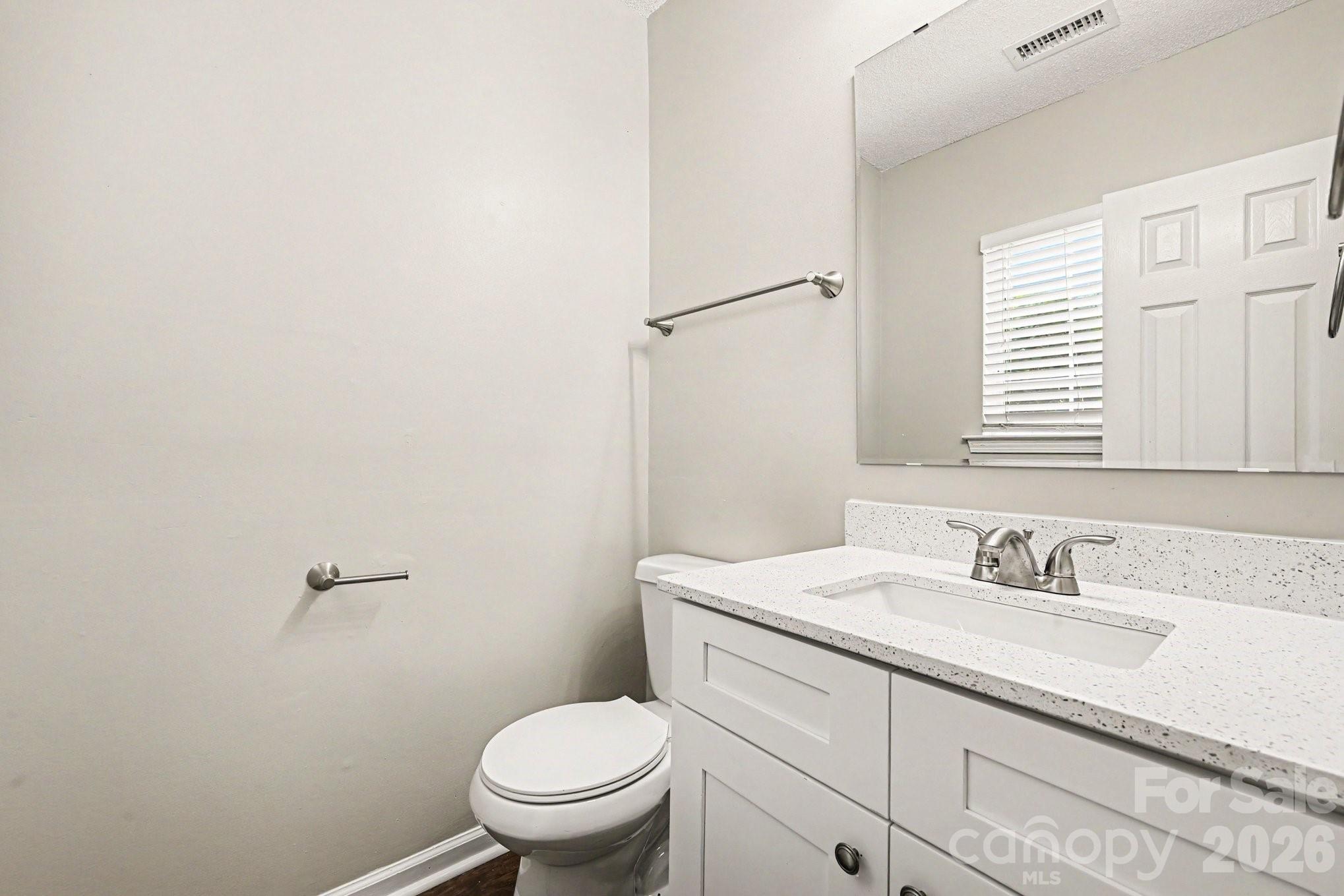 221 Aylesbury Lane — Indian Trail