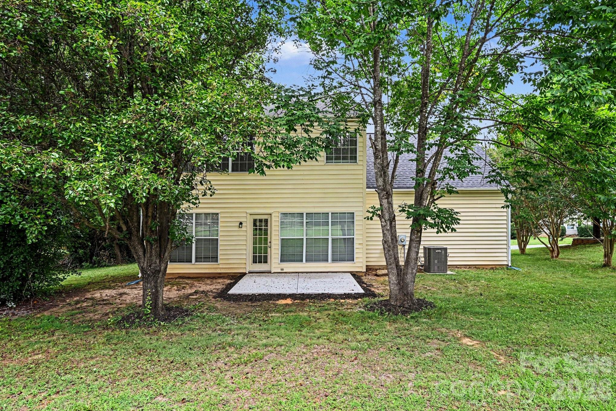 221 Aylesbury Lane — Indian Trail