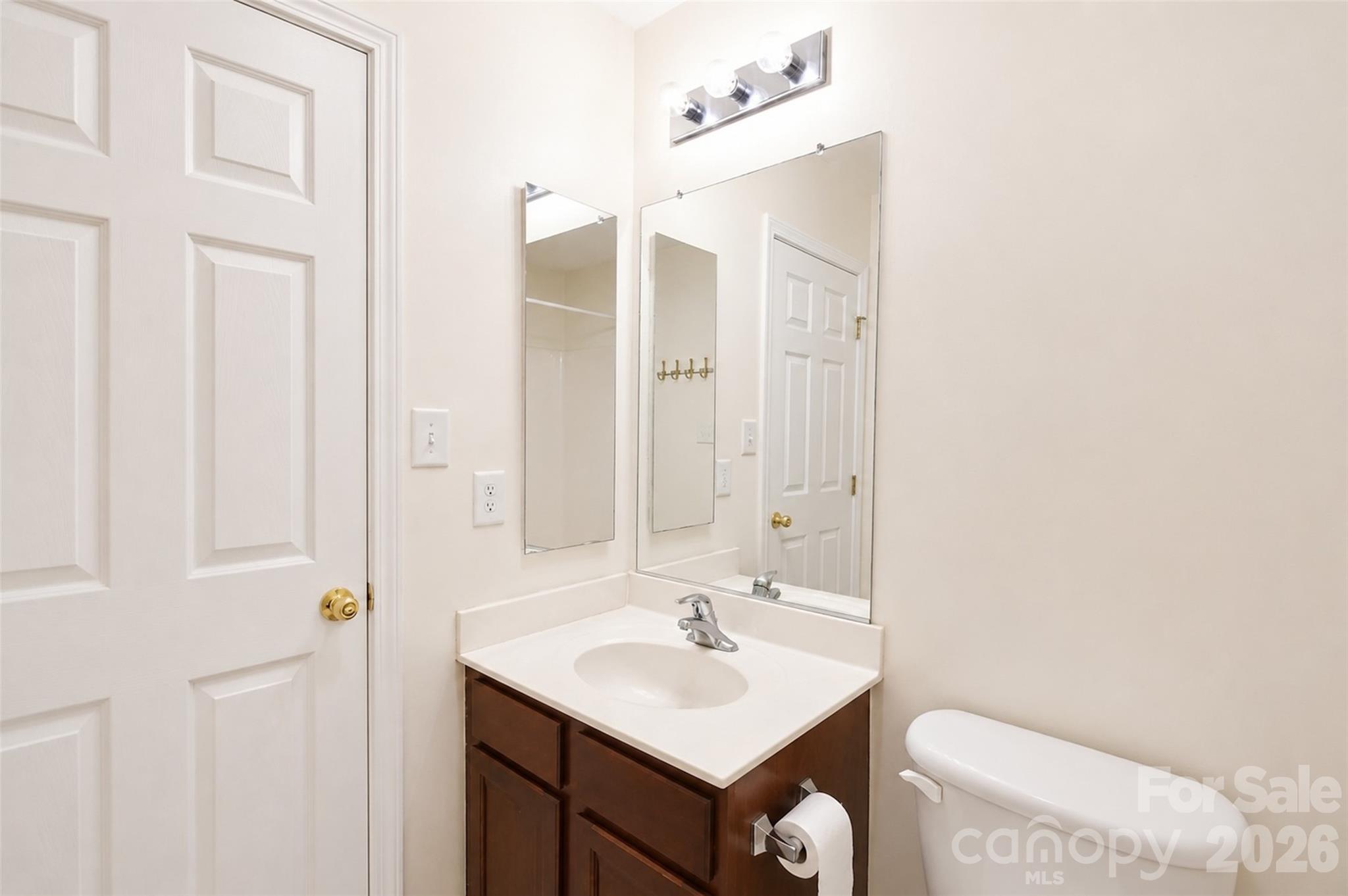 4913 Sunburst Lane — Charlotte