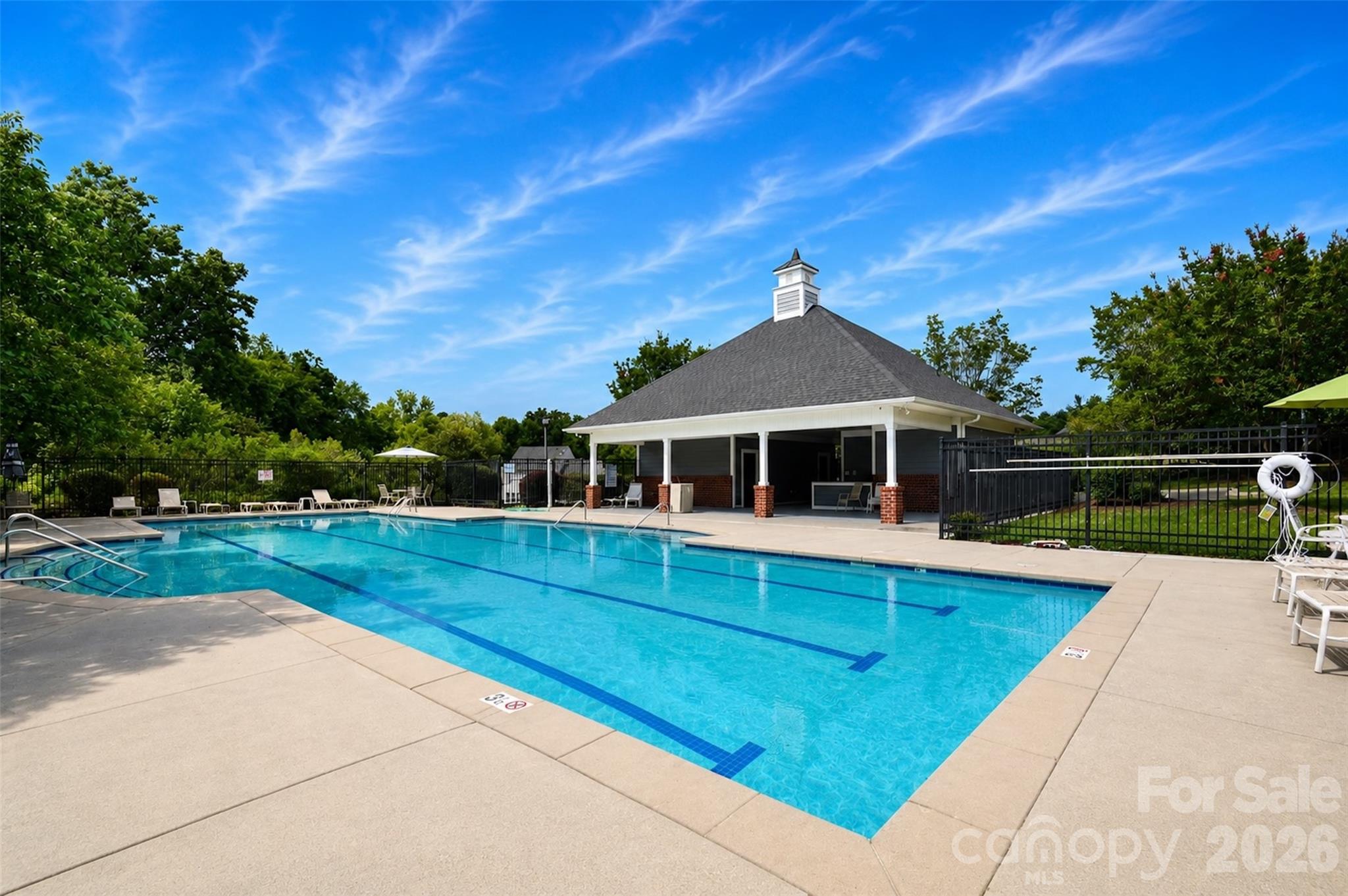 4913 Sunburst Lane — Charlotte