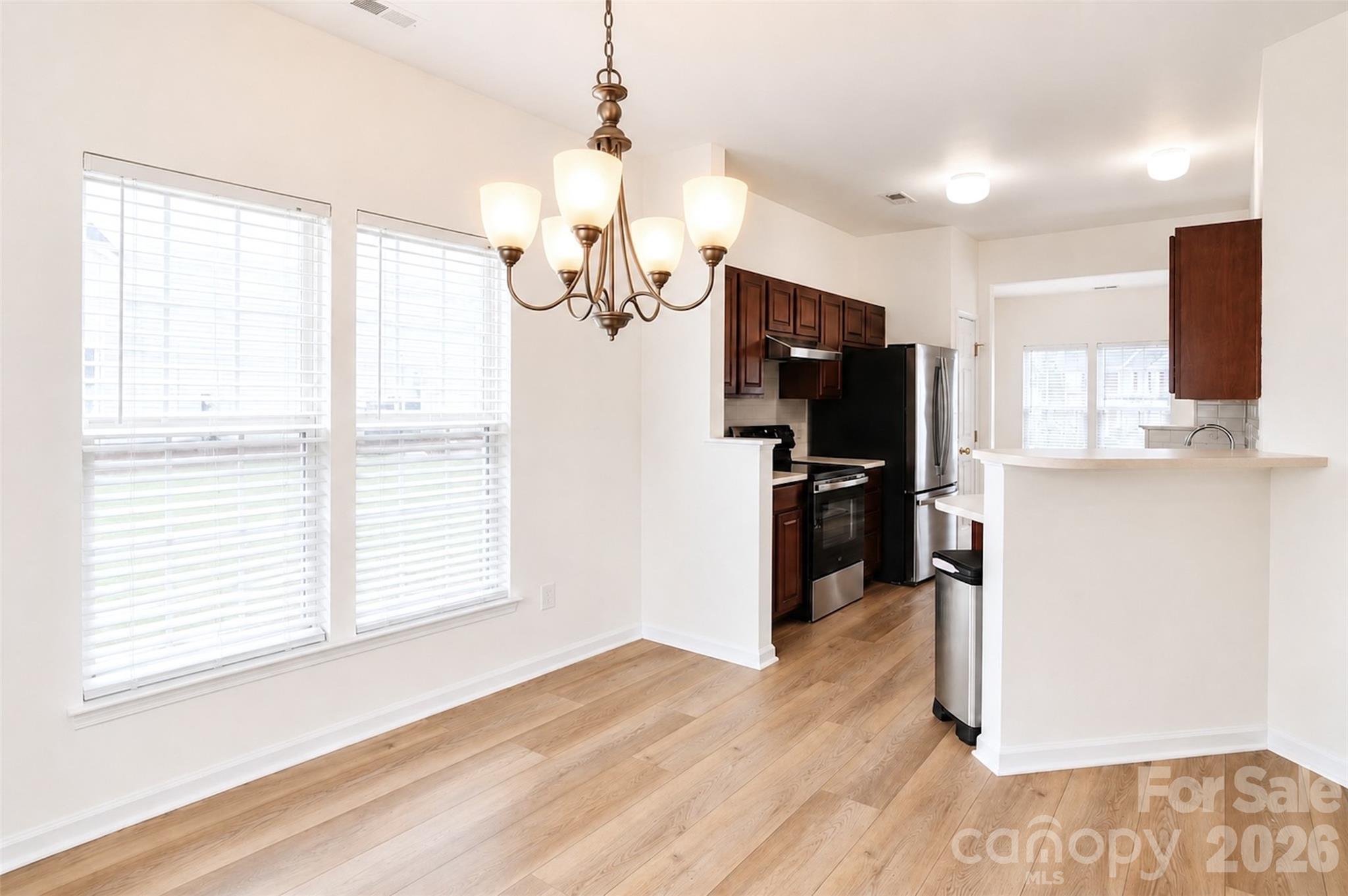 4913 Sunburst Lane — Charlotte