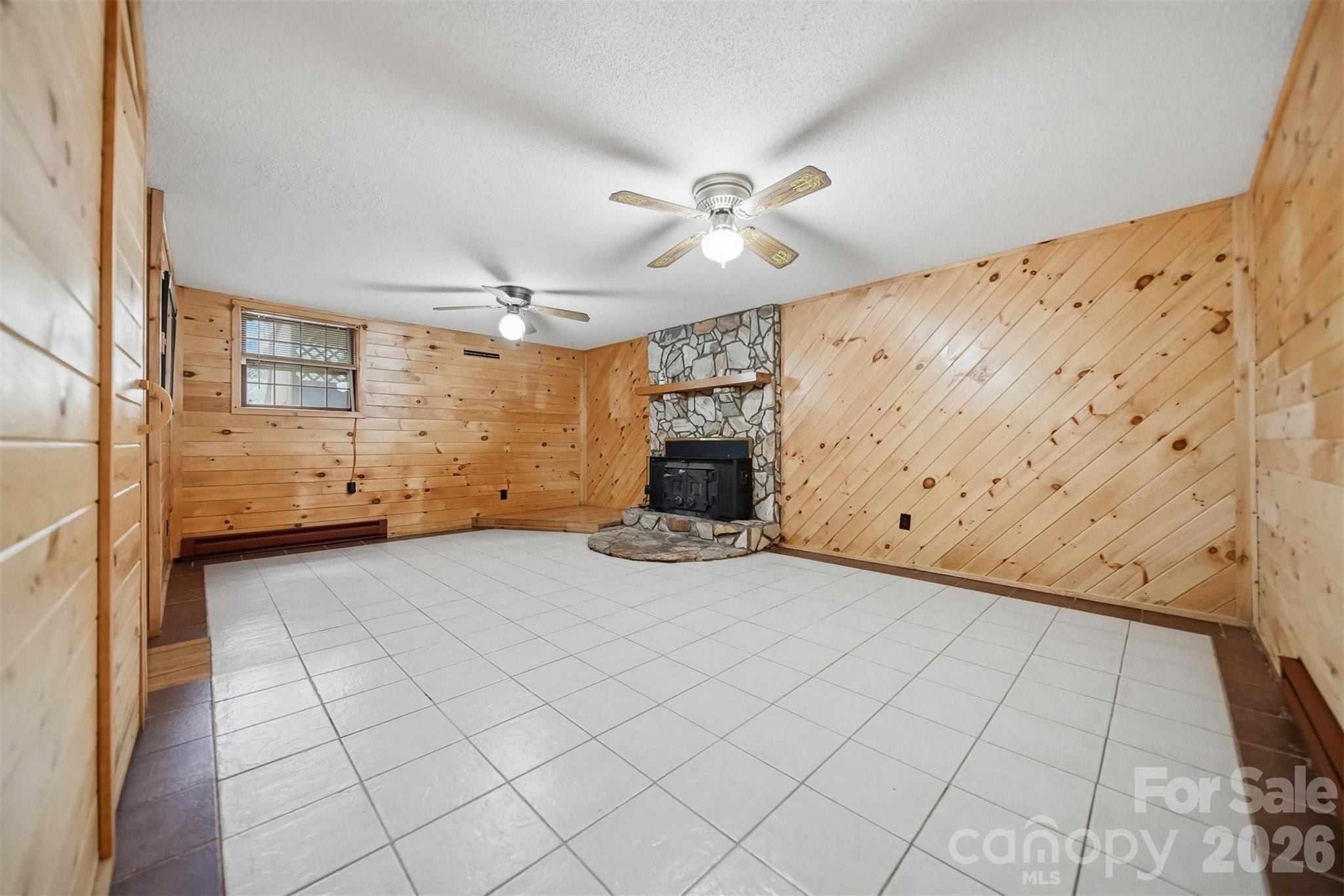 408 Birch Circle Drive — Hudson