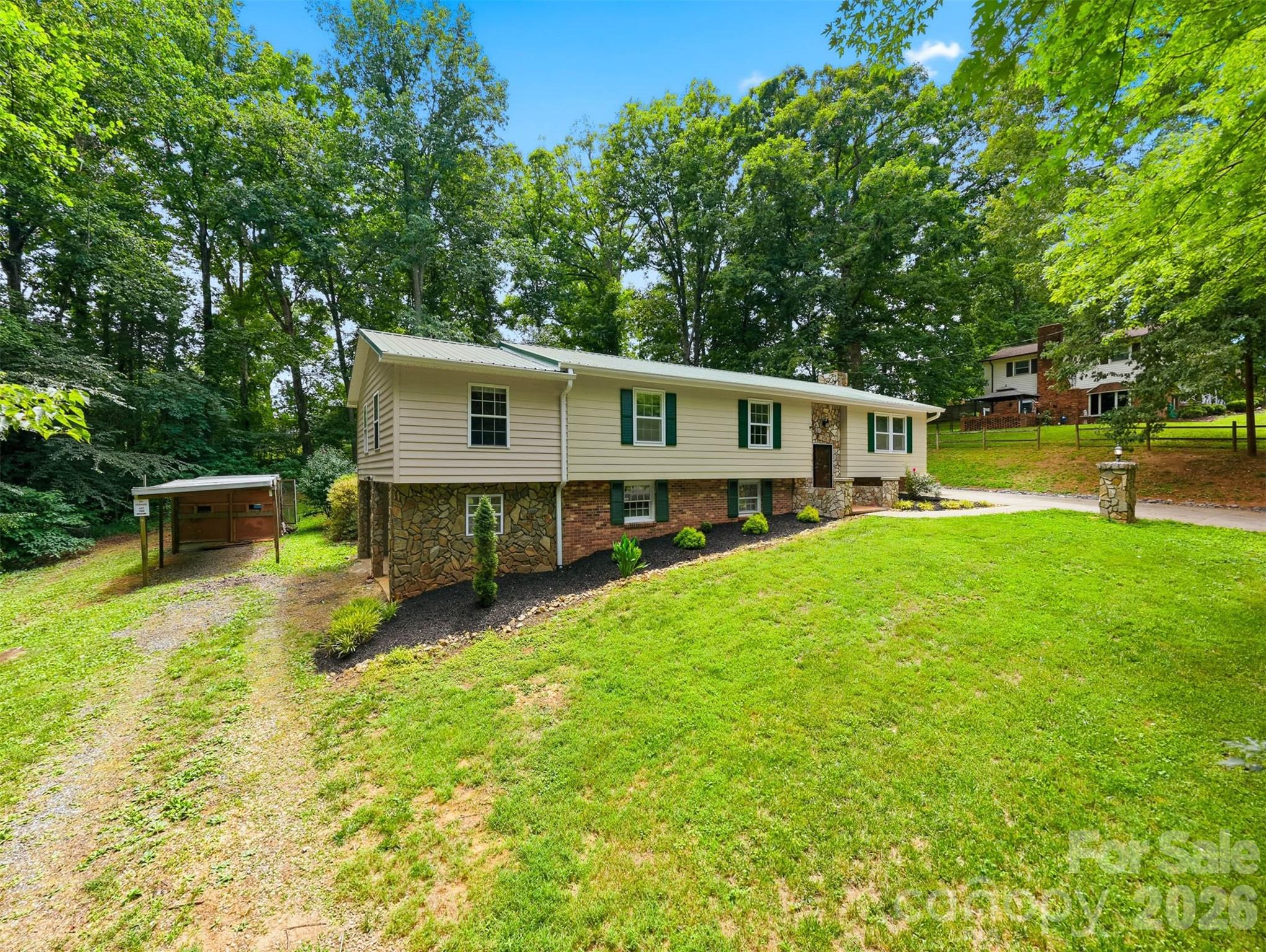 408 Birch Circle Drive — Hudson
