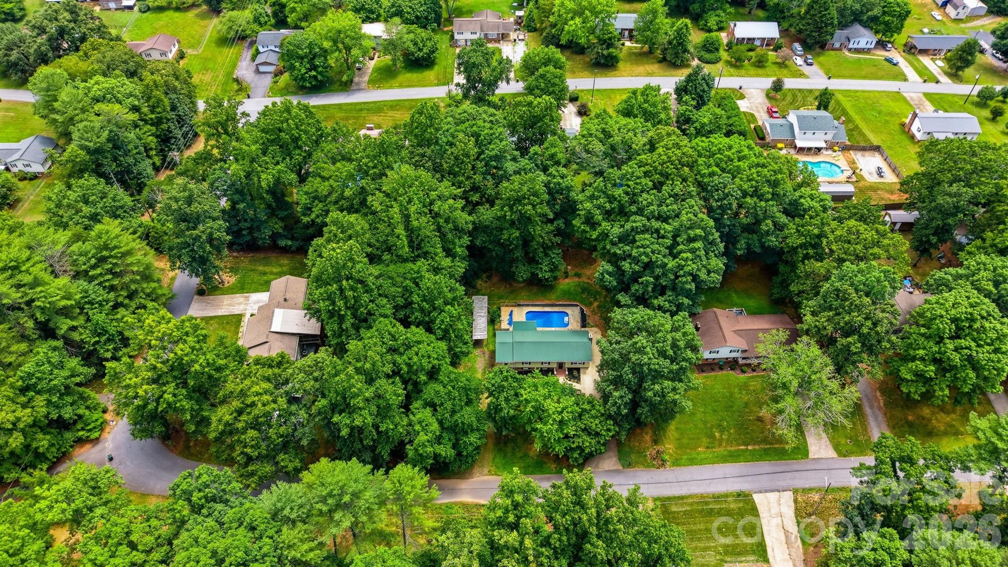 408 Birch Circle Drive — Hudson