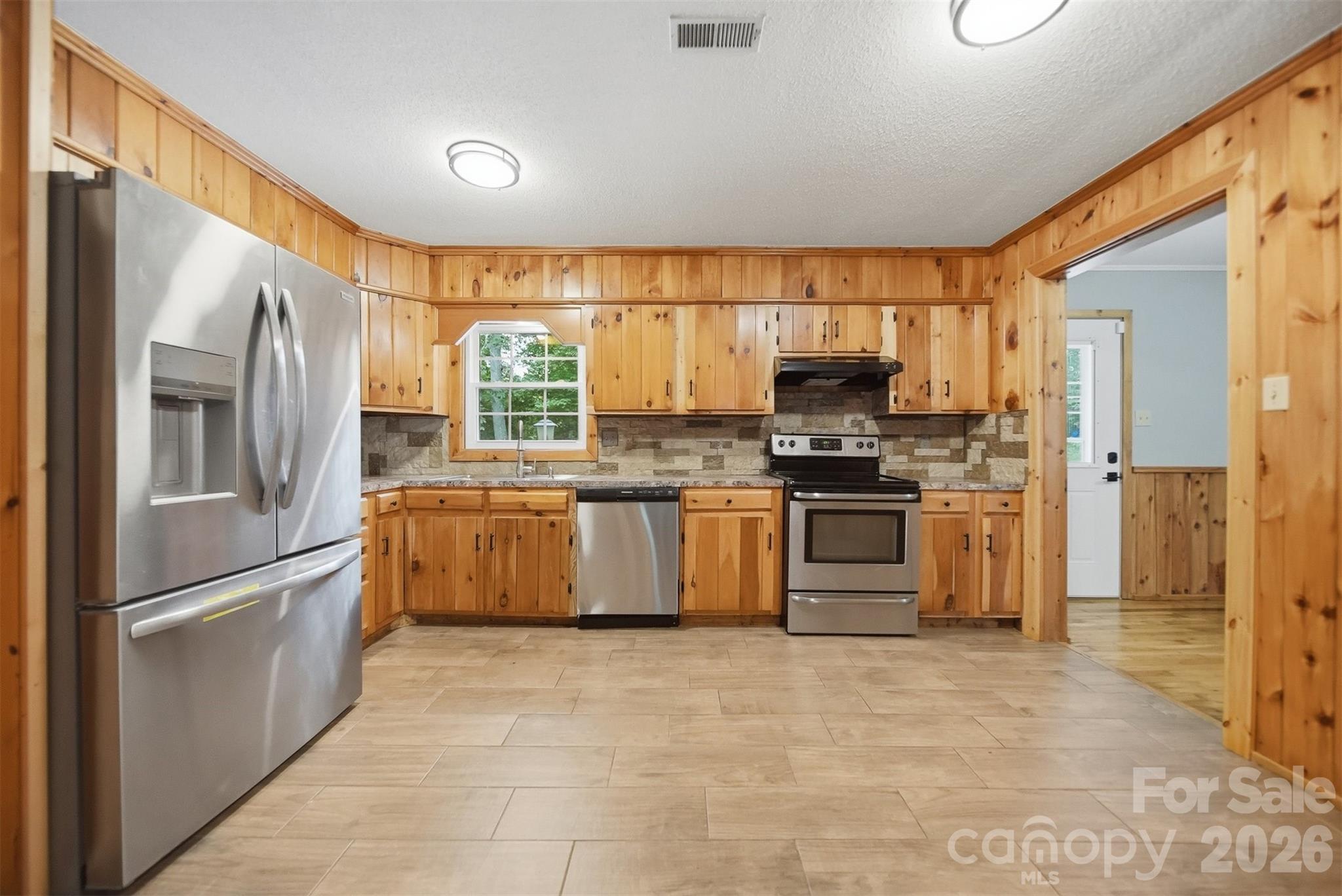 408 Birch Circle Drive — Hudson
