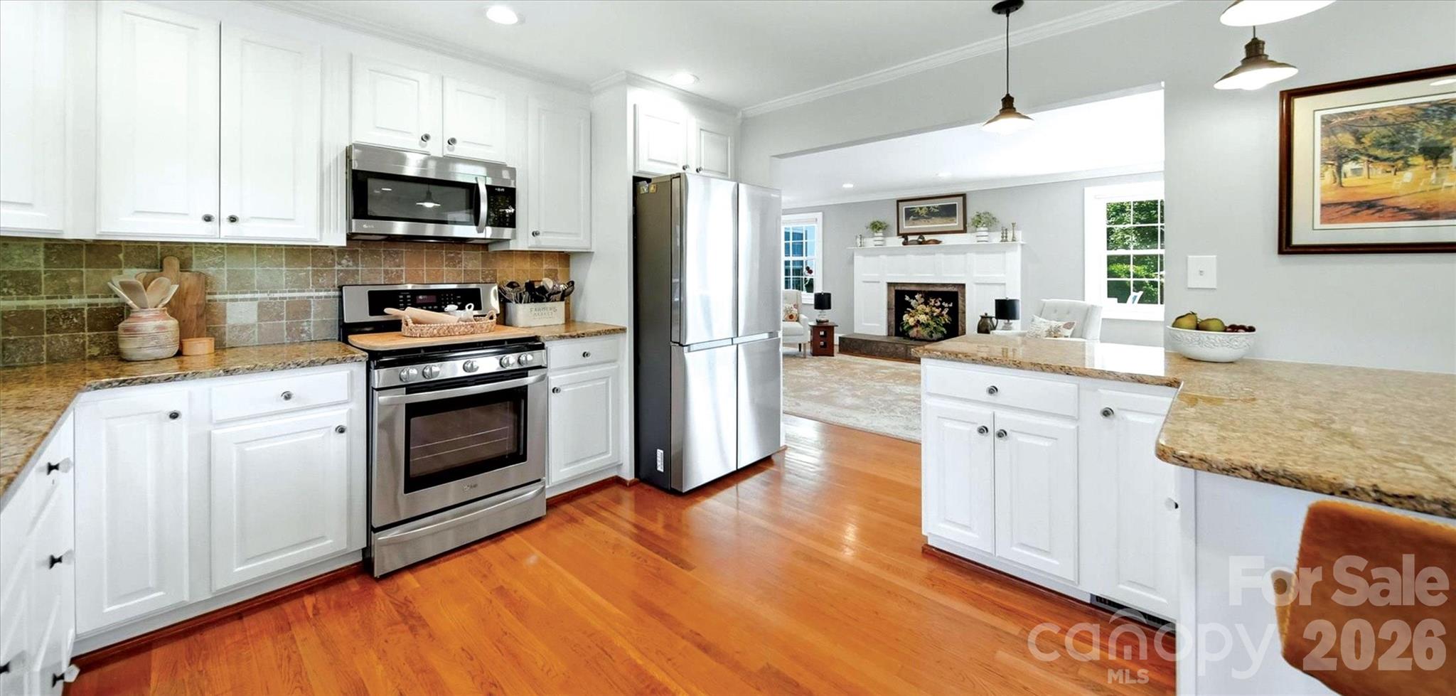 3453 Plateau Road — Newton