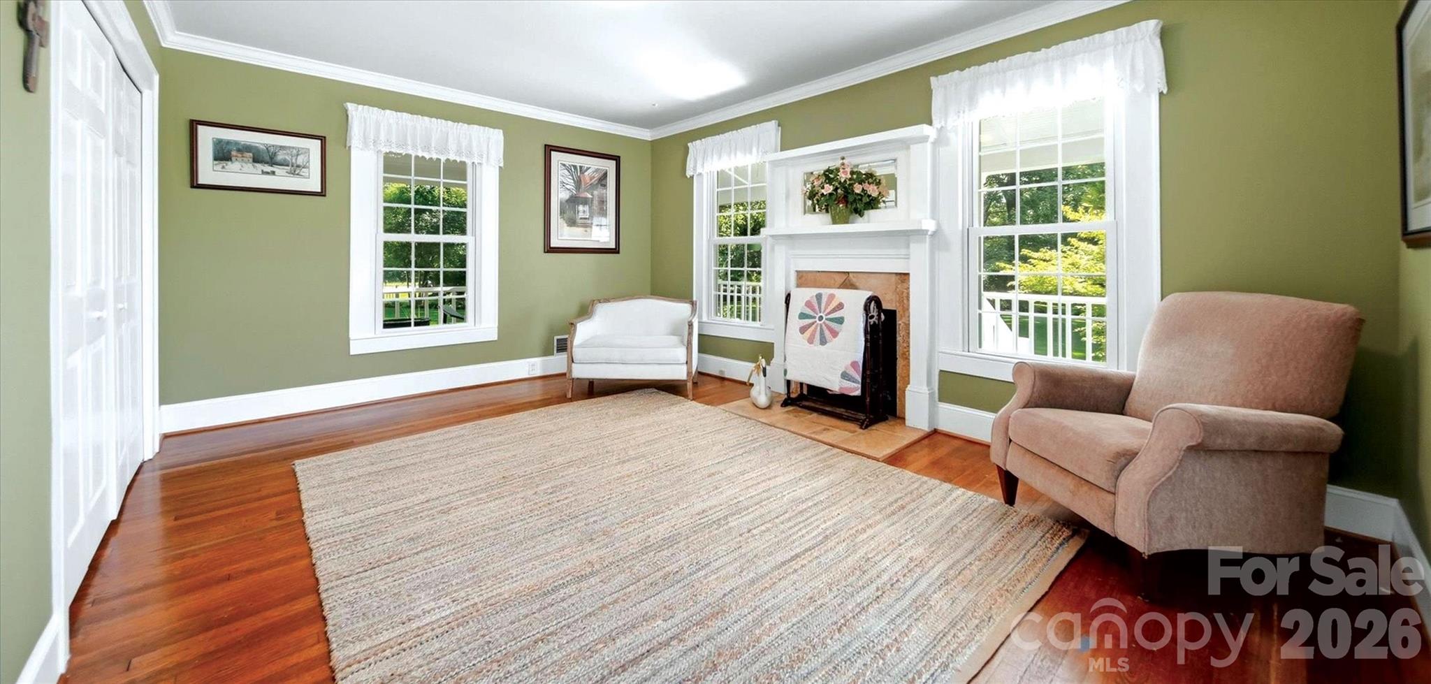 3453 Plateau Road — Newton