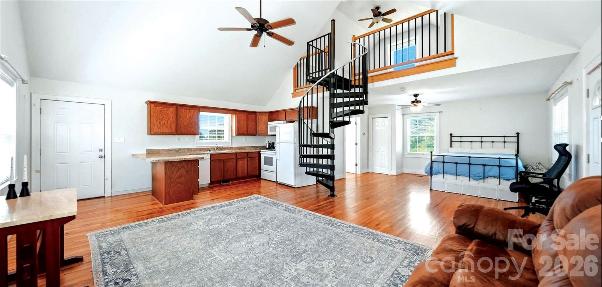 3453 Plateau Road — Newton