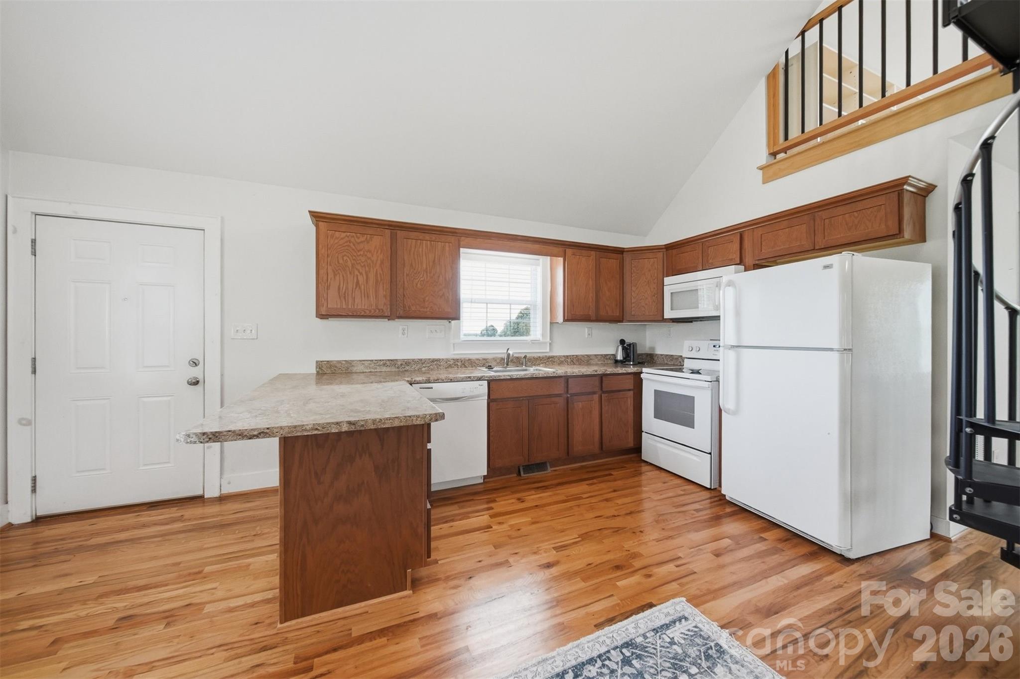 3453 Plateau Road — Newton
