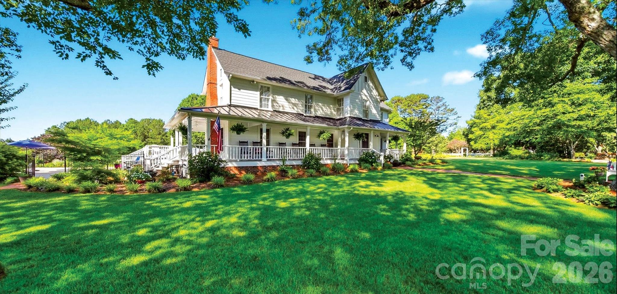 3453 Plateau Road — Newton