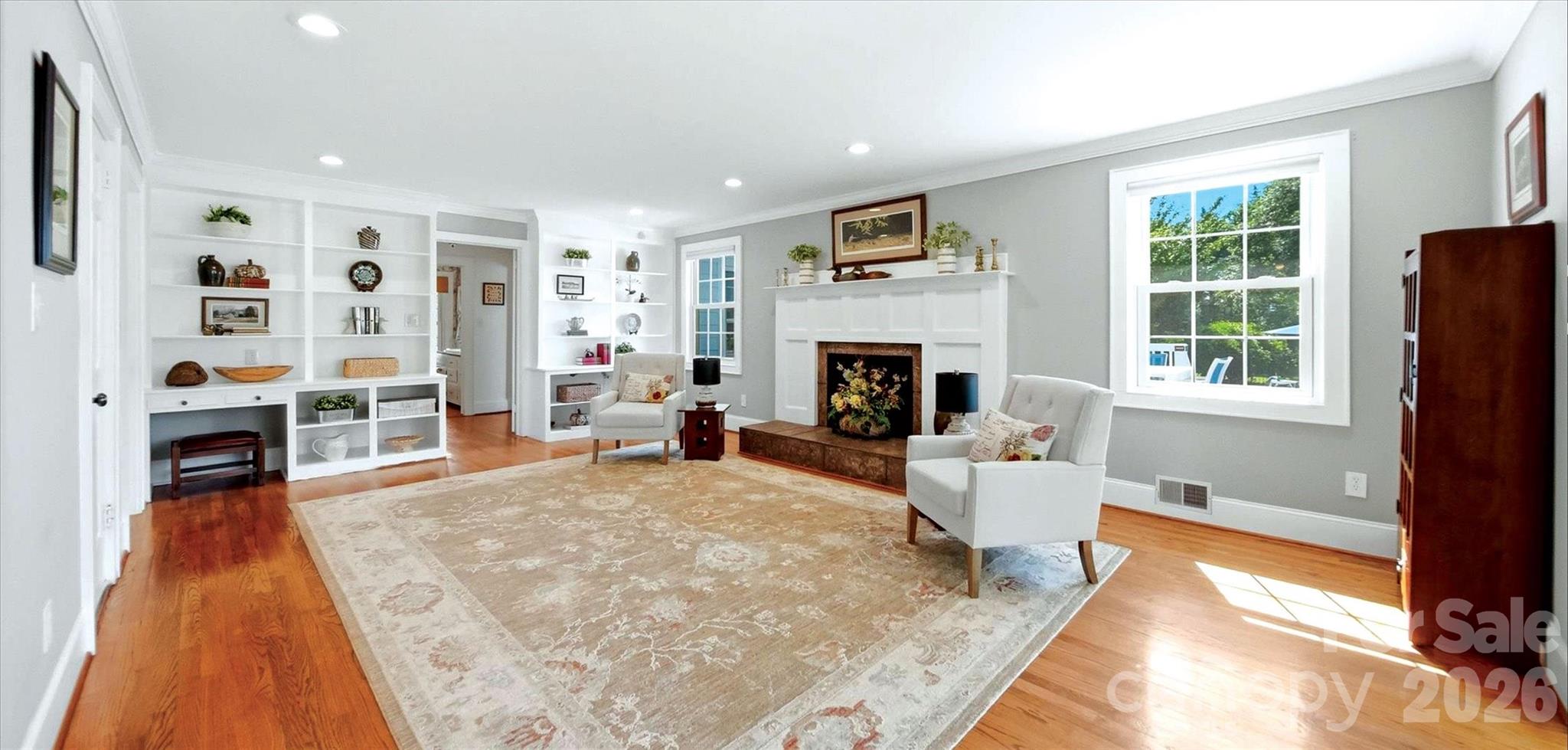3453 Plateau Road — Newton