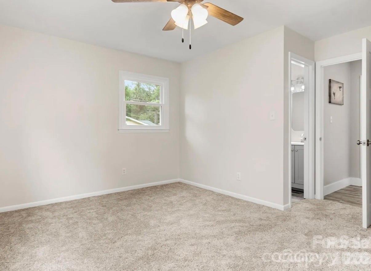 2179 Green Peach Road — Lancaster