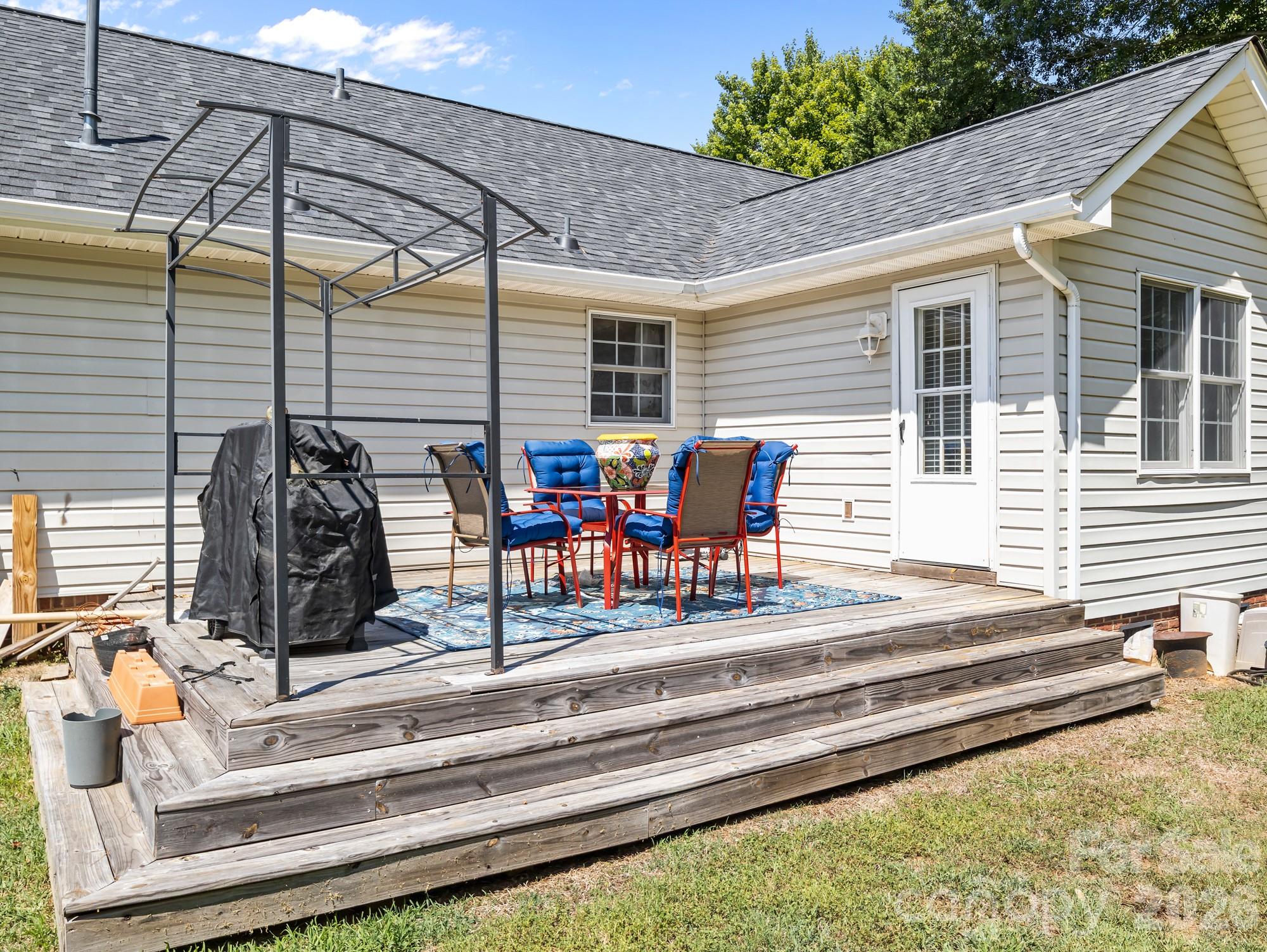 114 S Toney Street — Shelby