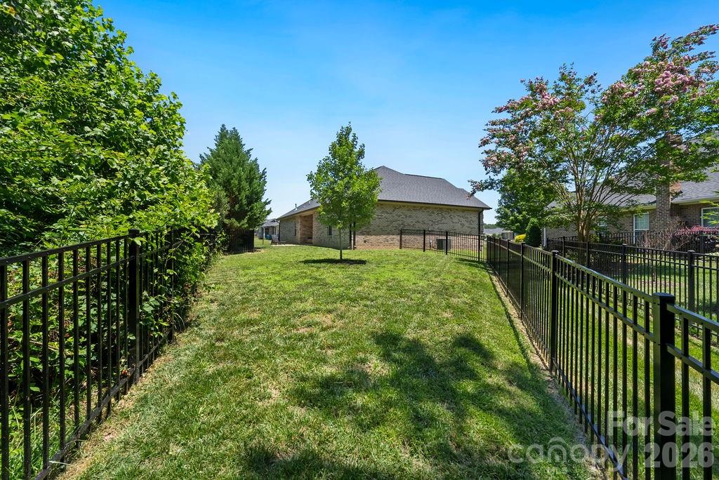 5226 Sustar Drive — Monroe