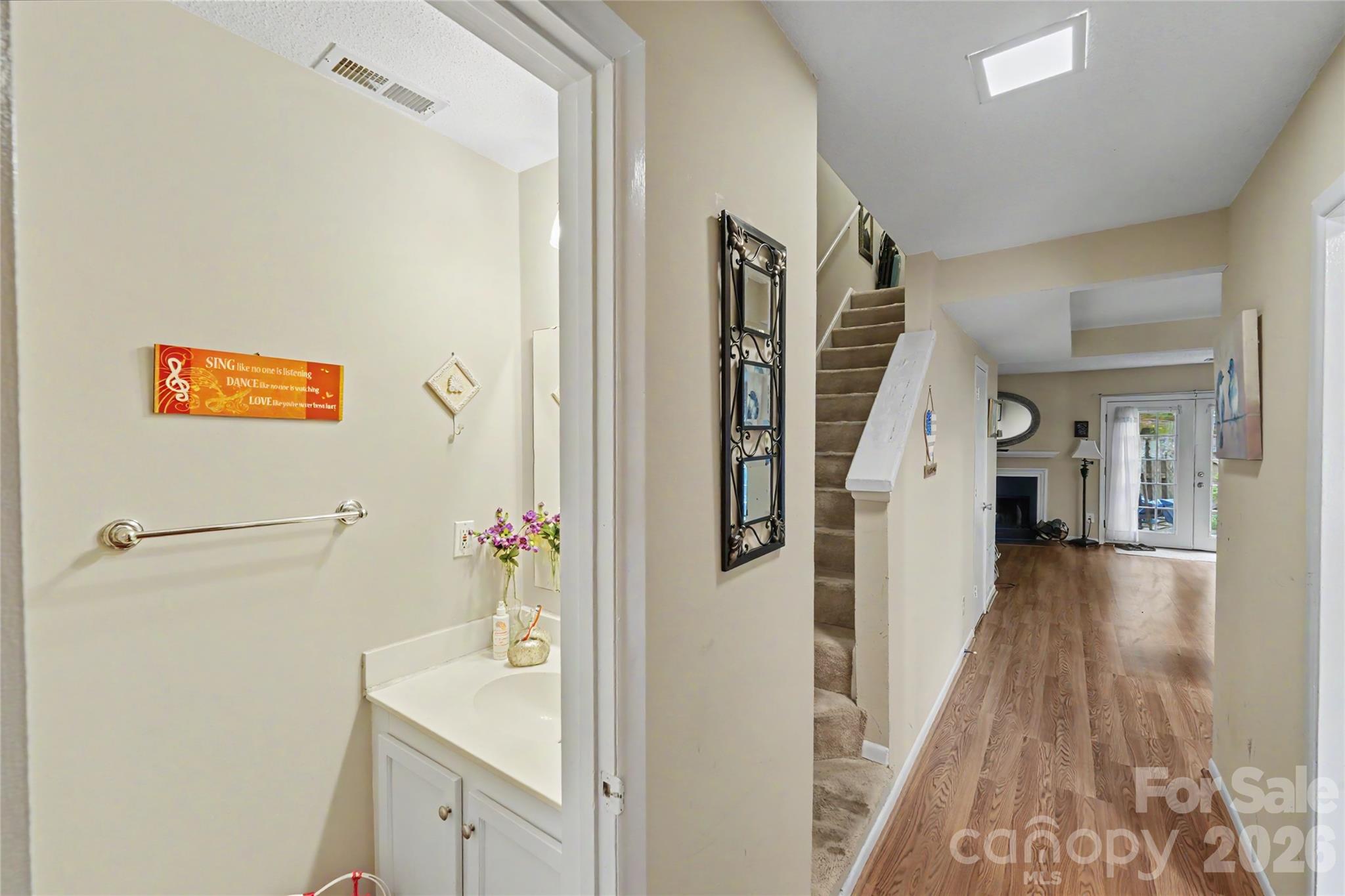 2921 Heathstead Place — Charlotte