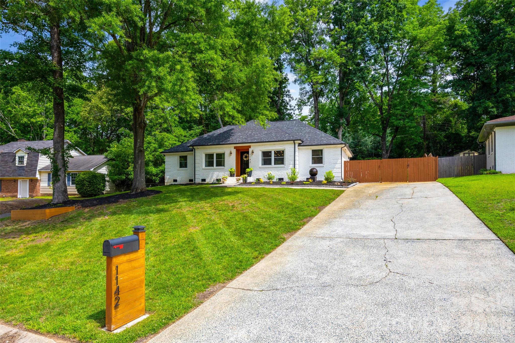 1142 Fox Run Drive — Charlotte