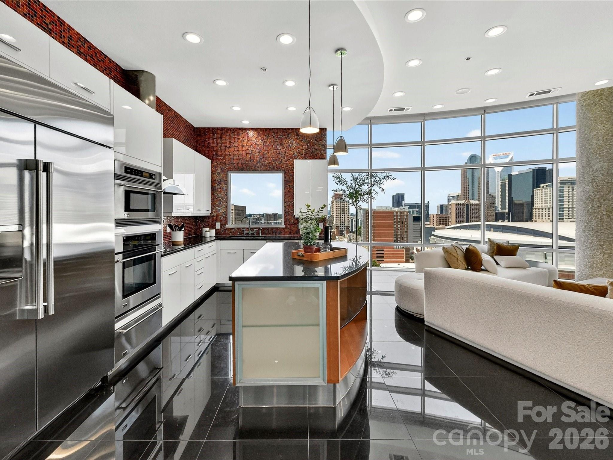 505 E 6th Street #1601 — Charlotte