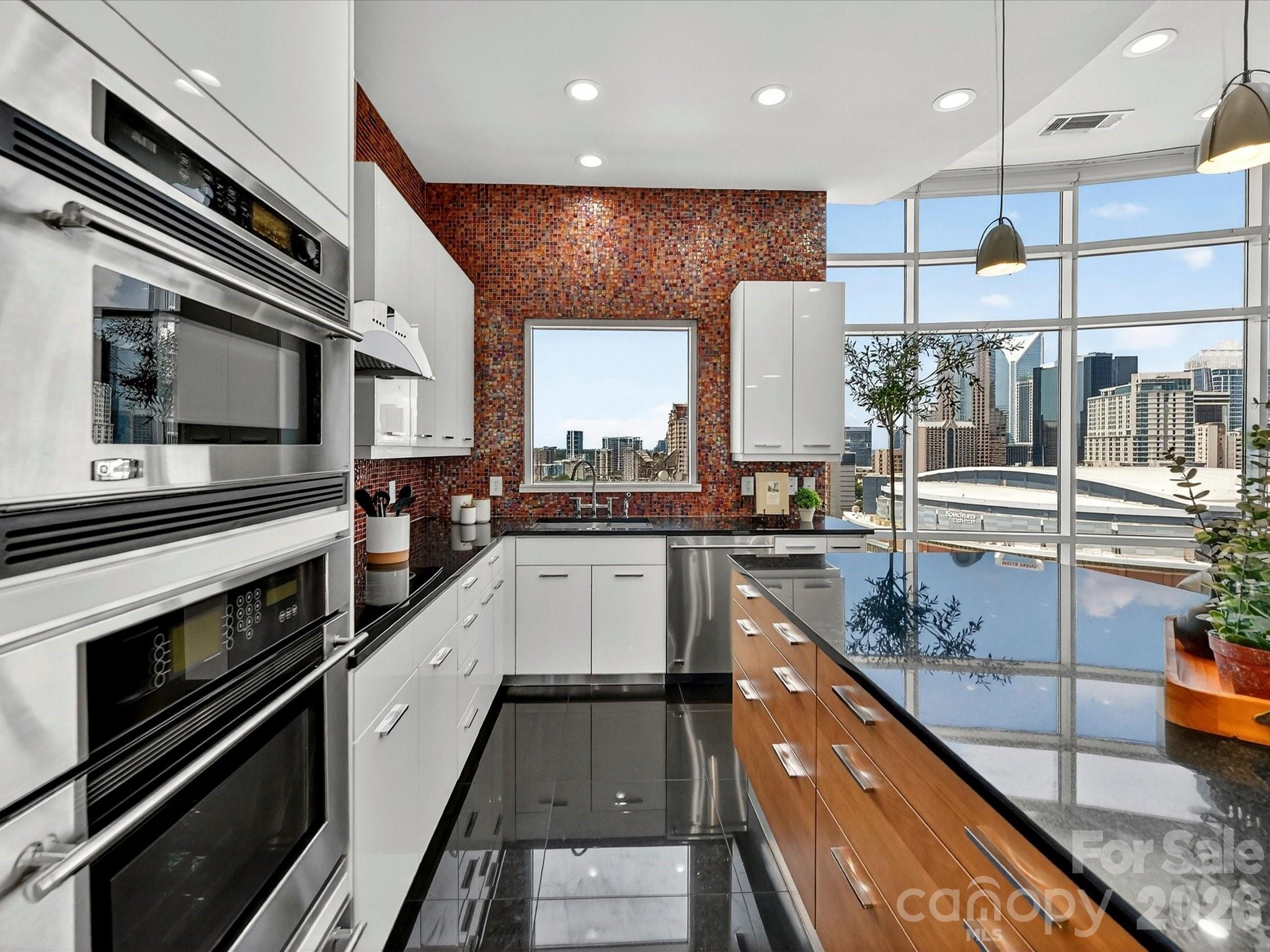 505 E 6th Street #1601 — Charlotte