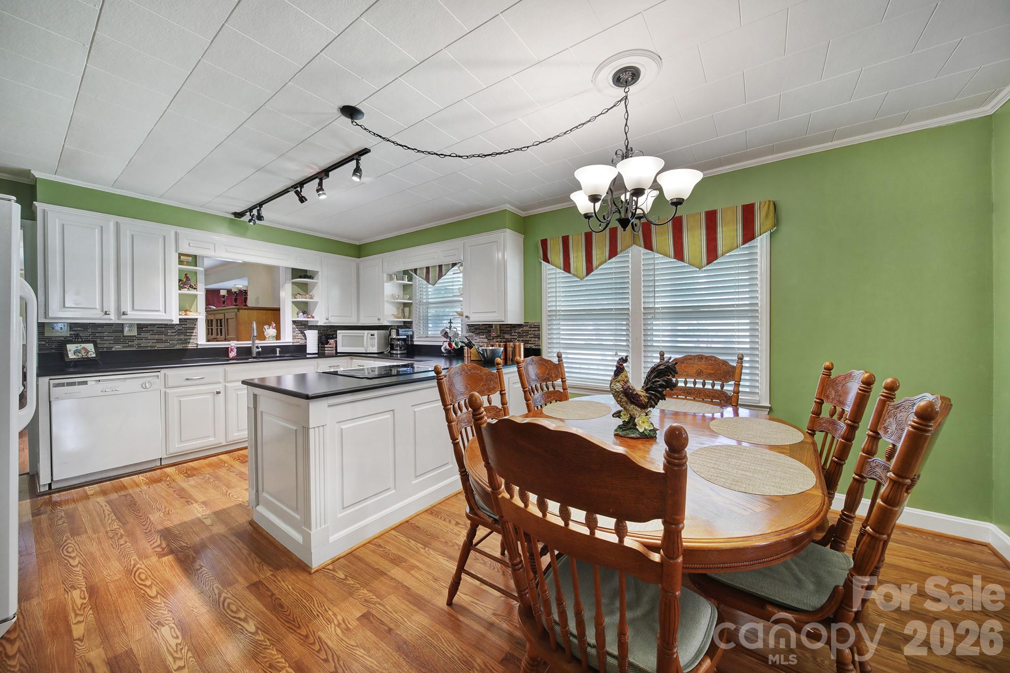 215 W Stevens Street — Kershaw