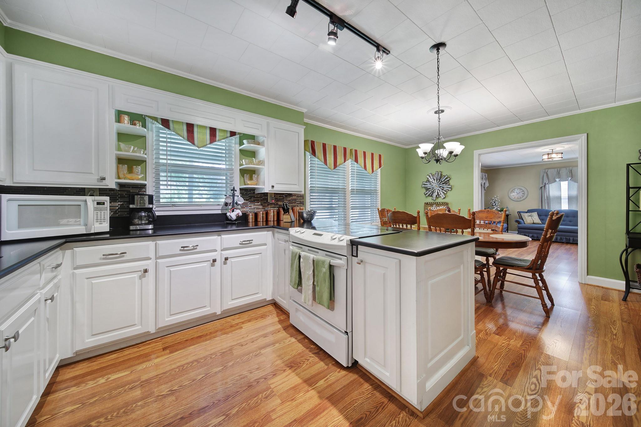 215 W Stevens Street — Kershaw