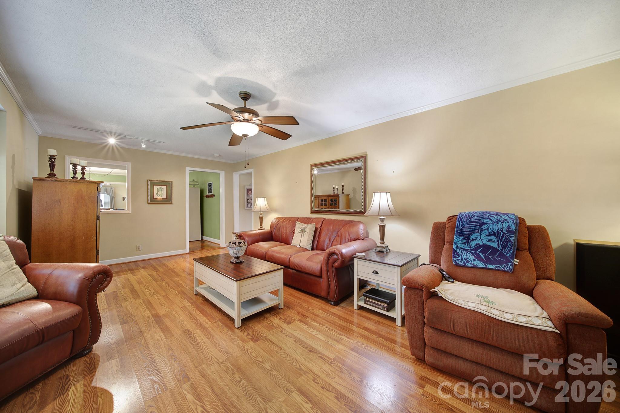 215 W Stevens Street — Kershaw