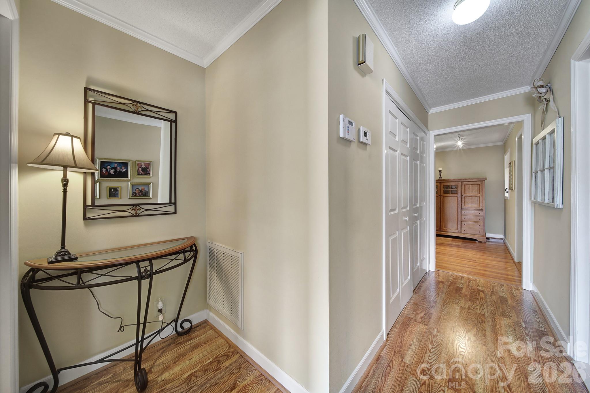 215 W Stevens Street — Kershaw
