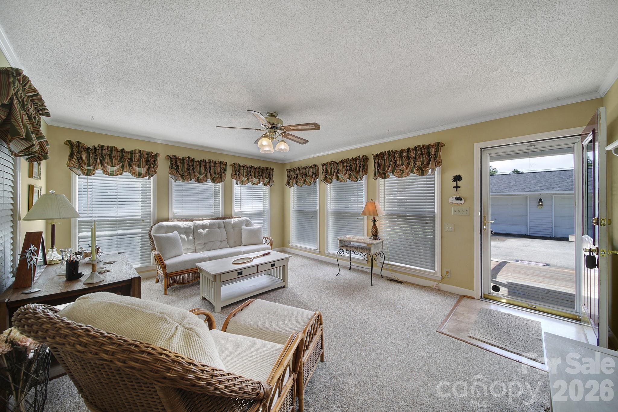 215 W Stevens Street — Kershaw