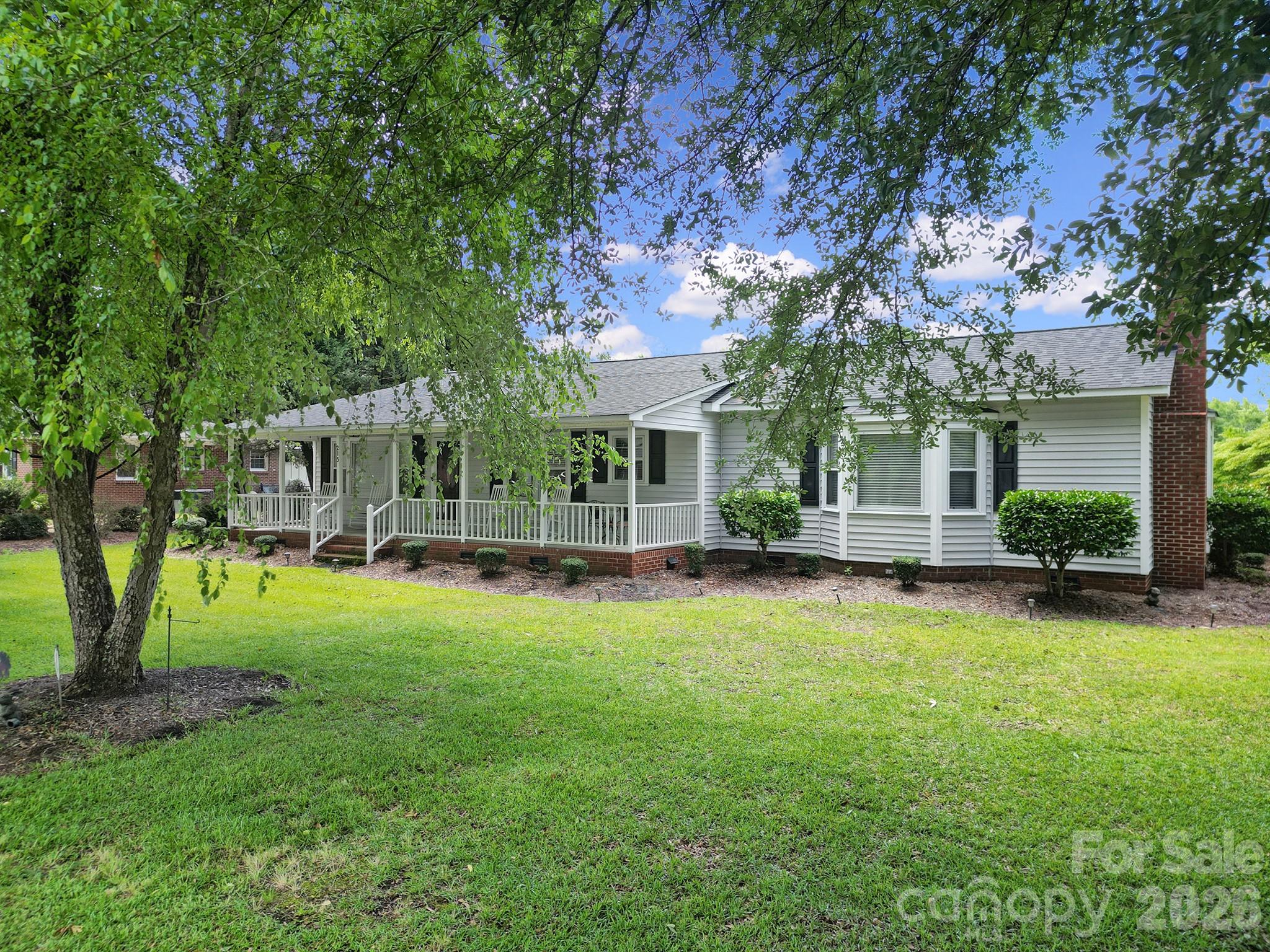 215 W Stevens Street — Kershaw