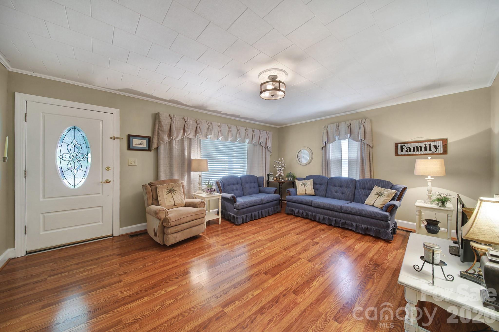 215 W Stevens Street — Kershaw